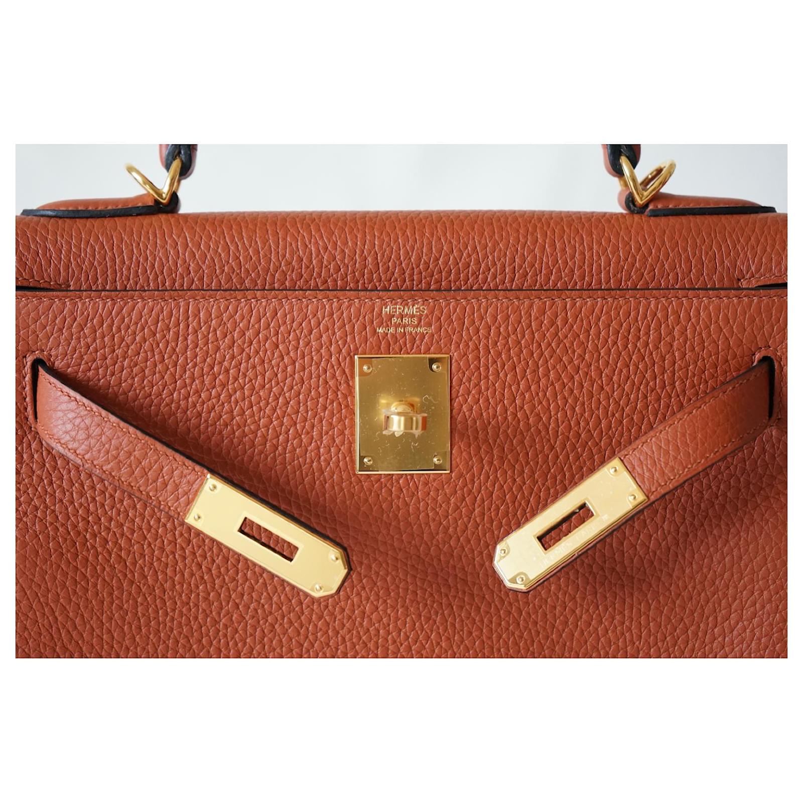 Hermès Kelly 28 Cuivre in Clemence leather ref.670770 - Joli Closet