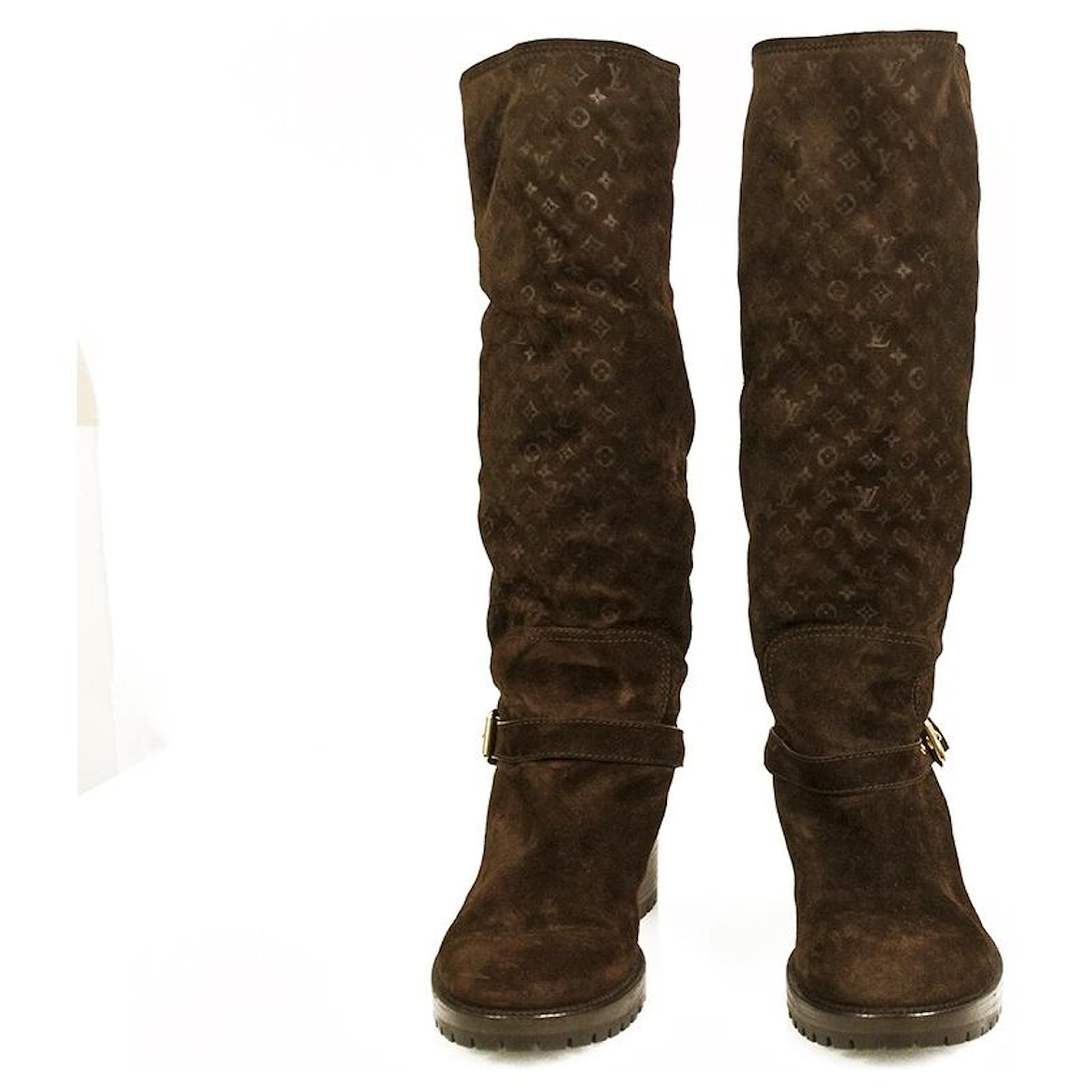 Louis Vuitton fauvist suede embossed monogram brown shearling fur boots sz  40 ref.672811 - Joli Closet