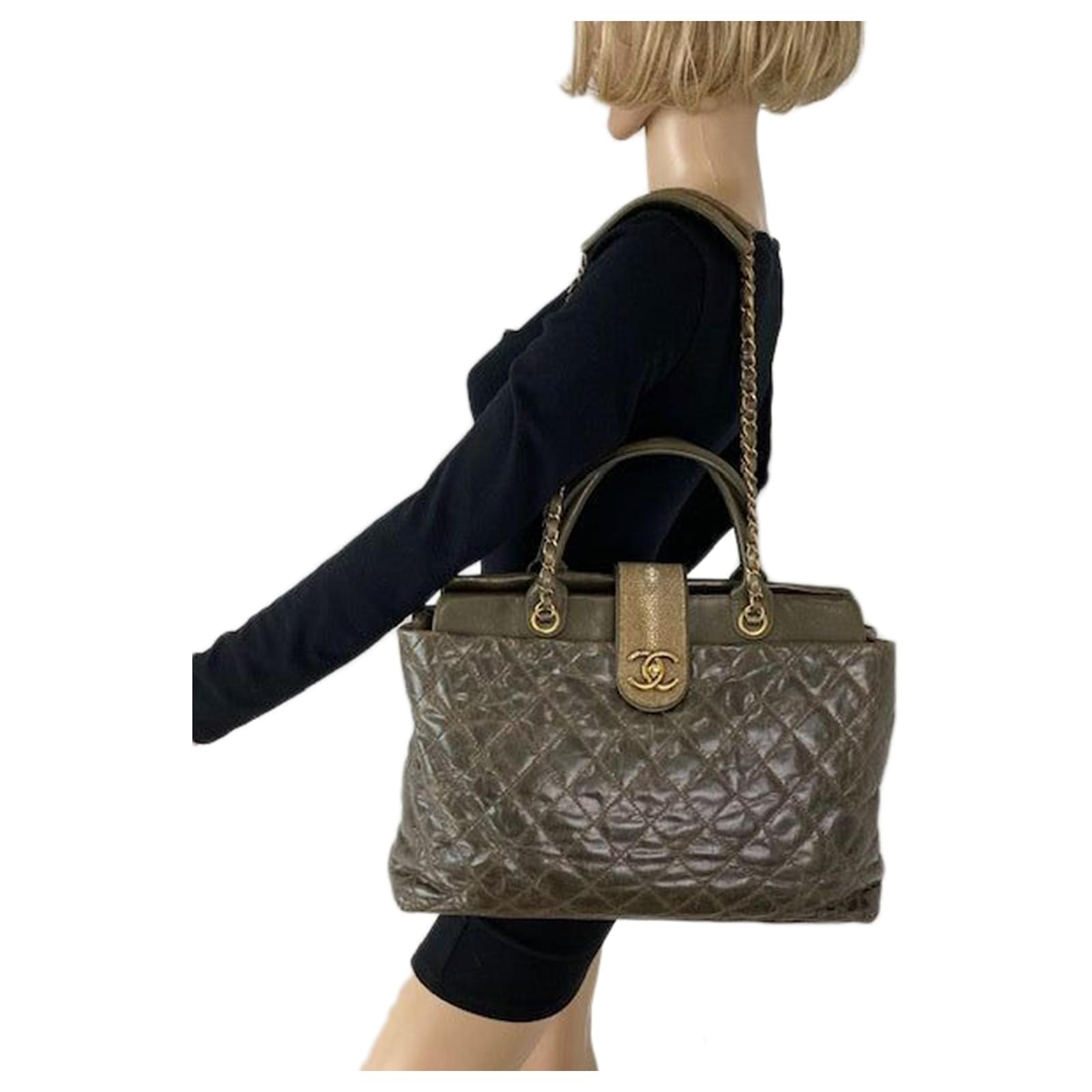 Chanel Stingray-Accented CC Bindi Tote - Grey Satchels, Handbags