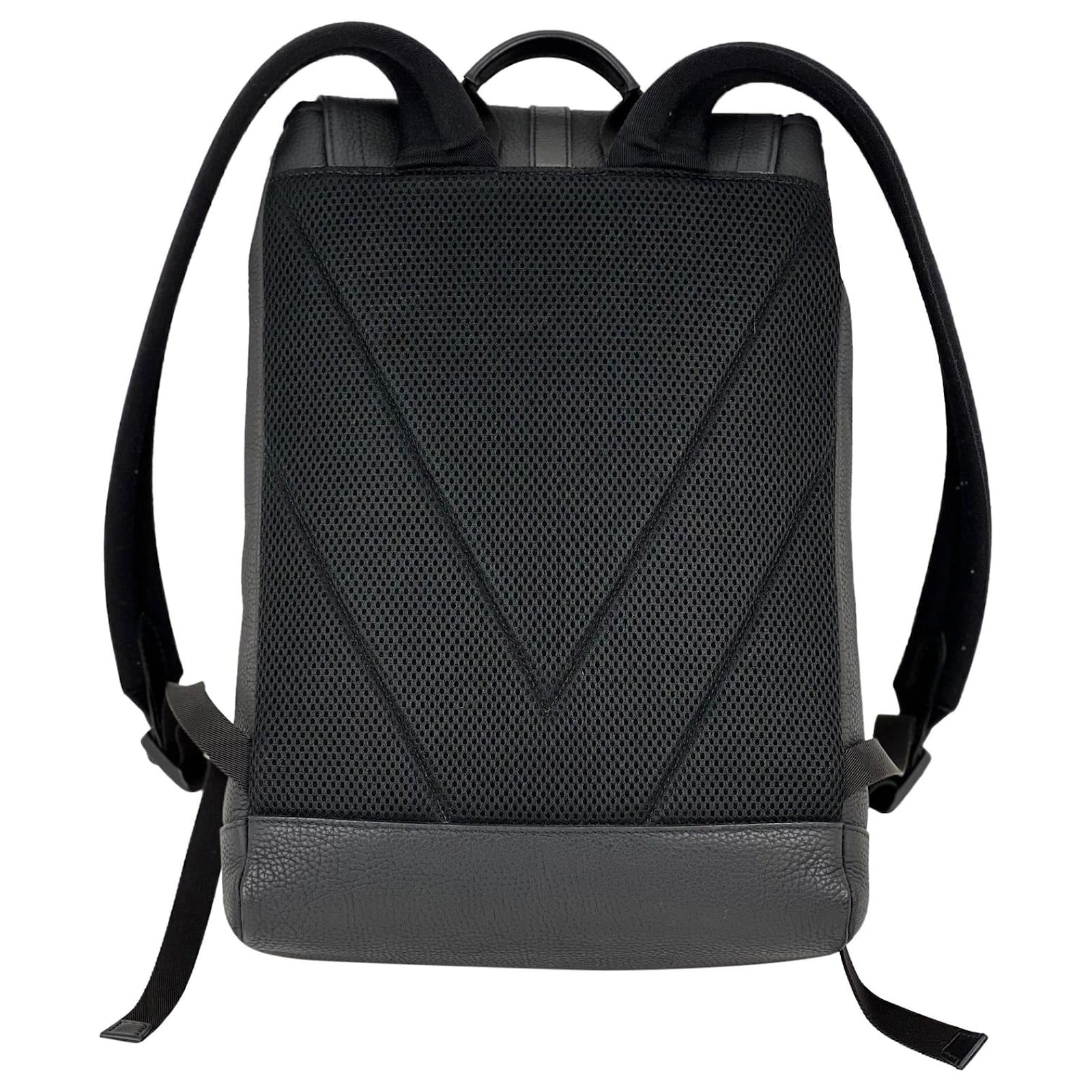 LOUIS VUITTON Christopher Slim Backpack Taurillon Leather Noir M58644