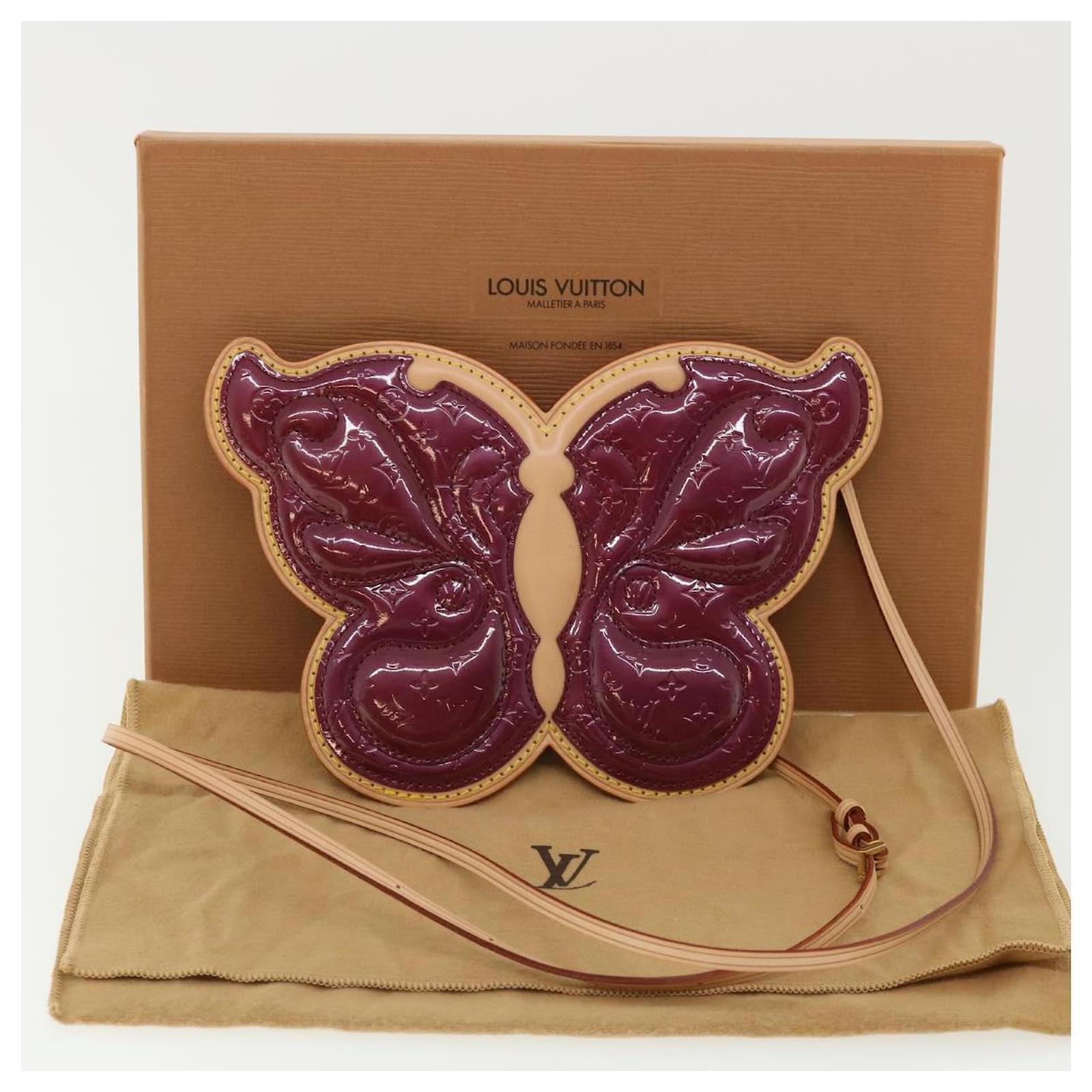 LOUIS VUITTON Vernis Pochette Butterfly Shoulder Bag Purple M92270 auth  31970a Patent leather ref.676946 - Joli Closet