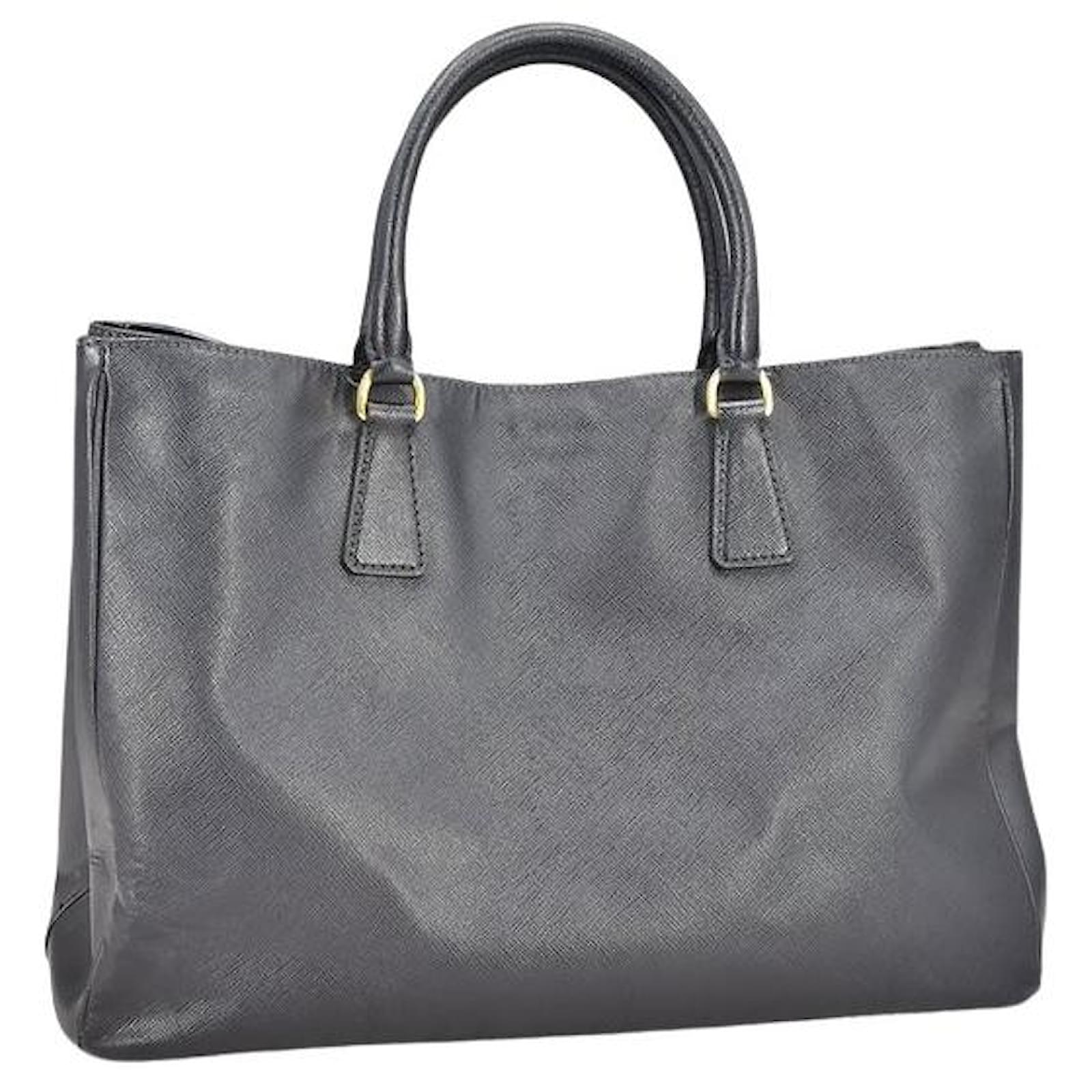 正規店買付【PRADA】ポリカーボネート トロリー resize_image.php?image=prada/