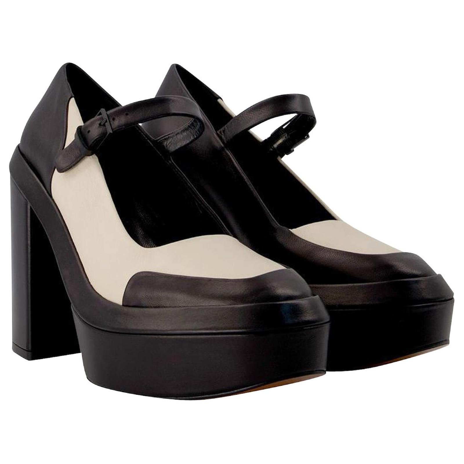 Robert Clergerie Juna Pumps in Black Leather ref.678979