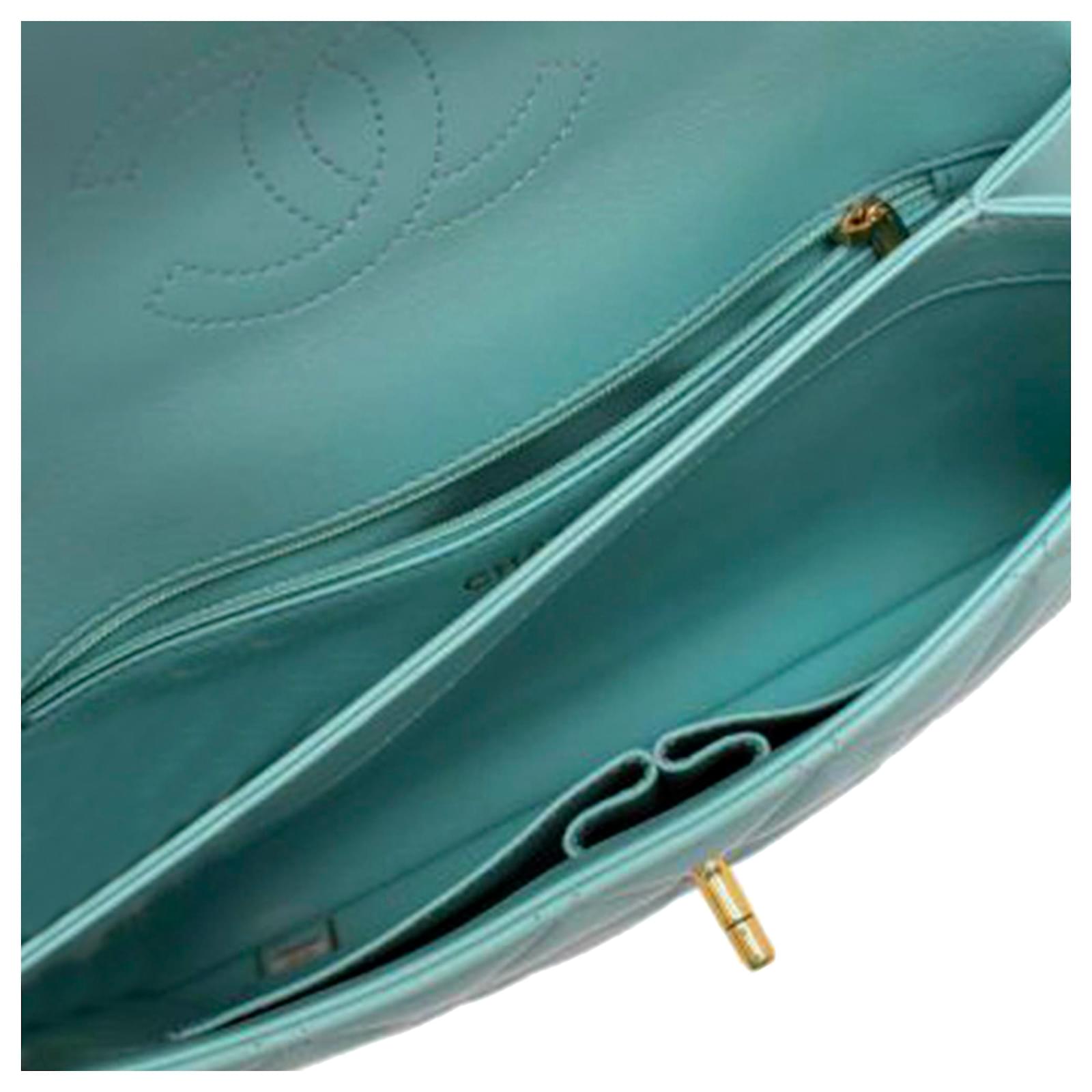 Chanel Blue Trendy CC Flap Bag Light blue Leather ref.679347 - Joli Closet