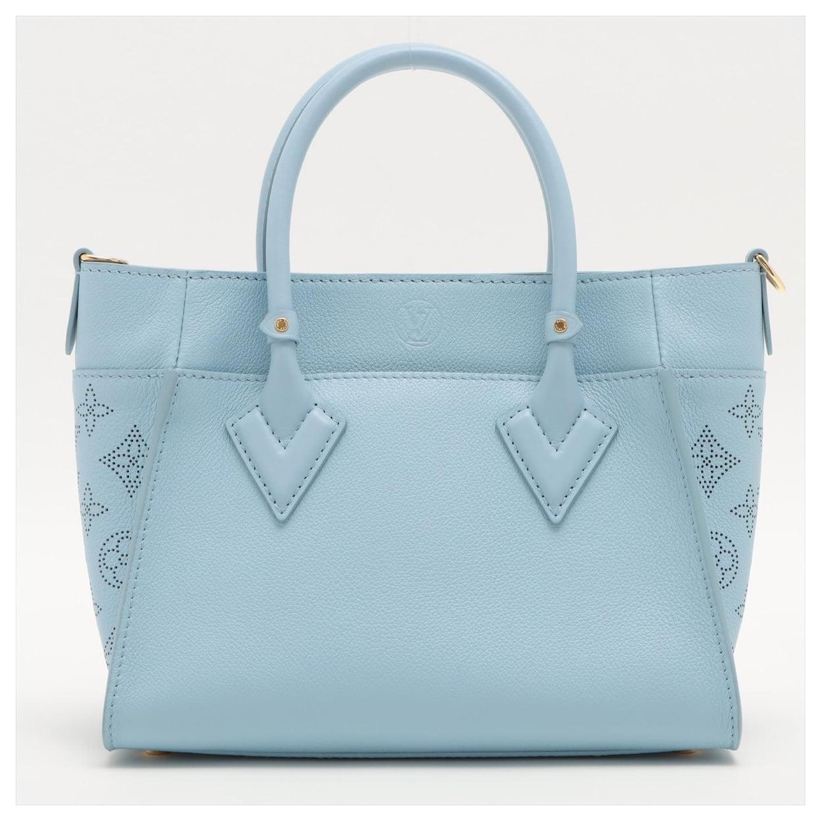 Louis Vuitton On My Side PM High End Mahina Leather Bleau Nuage 2-way Blue  ref.681162 - Joli Closet