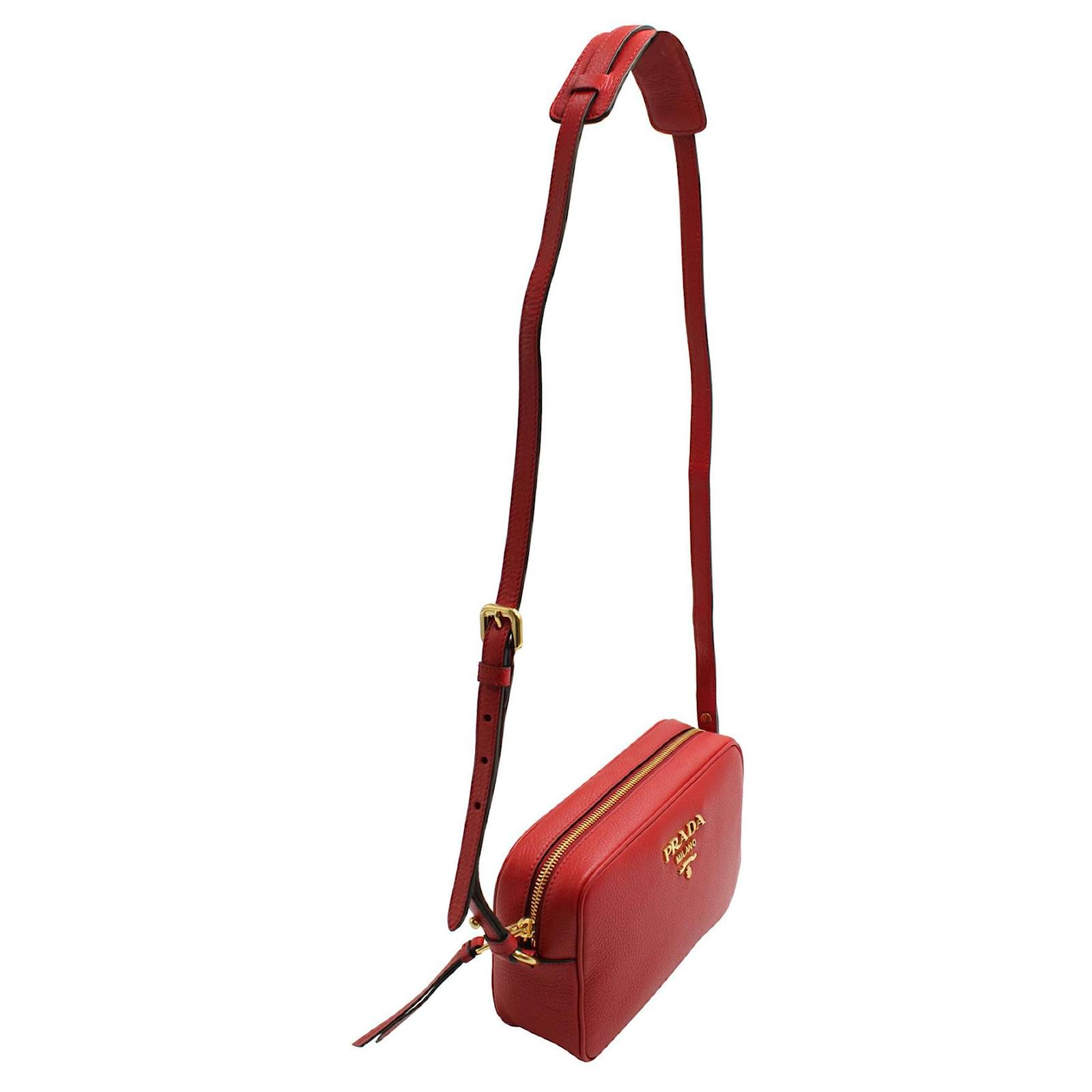 Prada Bandoliera Saffiano Red Leather Cross Body Bag Ref 681598 Joli 