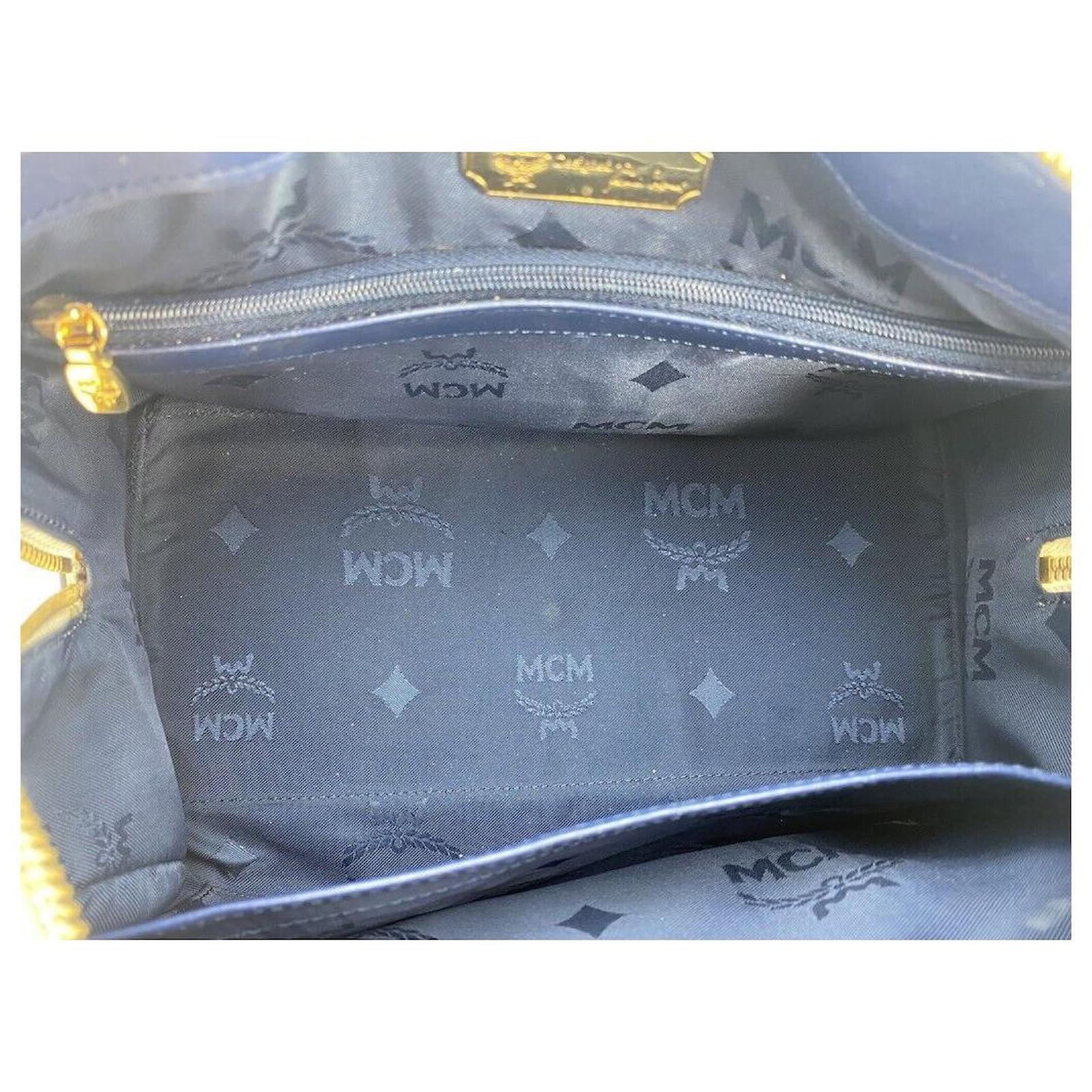 MCM BOSTON BAG SHOULDER BAG WHITE NAVY BLUE ref.682632 - Joli Closet