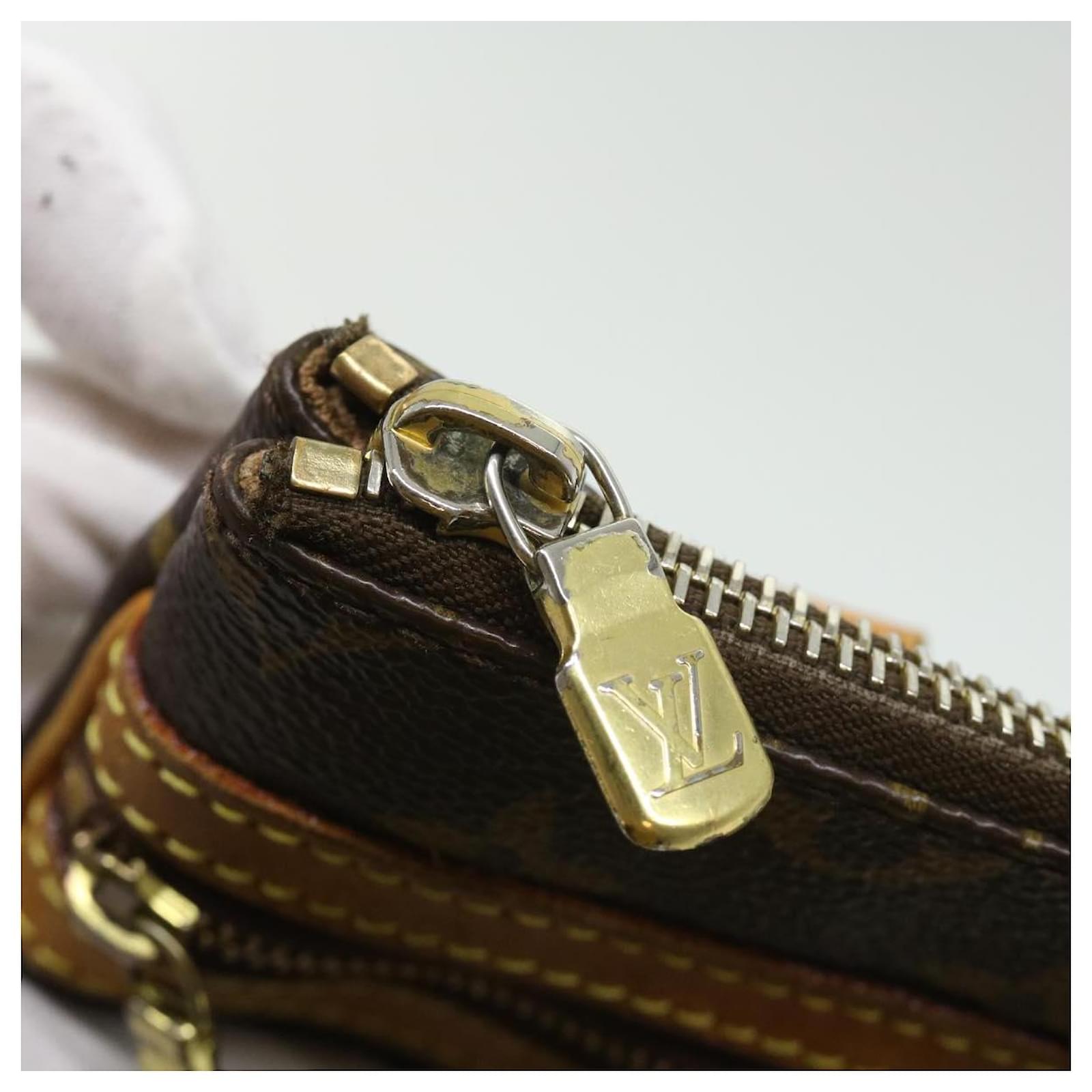 LOUIS VUITTON Monogram Pochette Bosphore Shoulder Bag M40044 LV Auth ep601  Cloth ref.783799 - Joli Closet