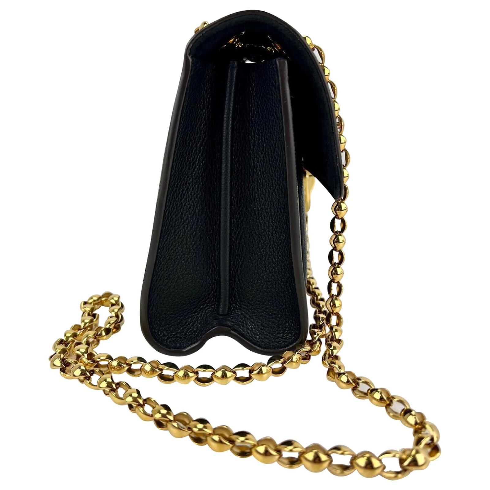 Pre-Owned LOUIS VUITTON Louis Vuitton Victoire Shoulder Bag M41730 Monogram  Canvas Calfskin Brown Black Gold Hardware Chain (Good) 