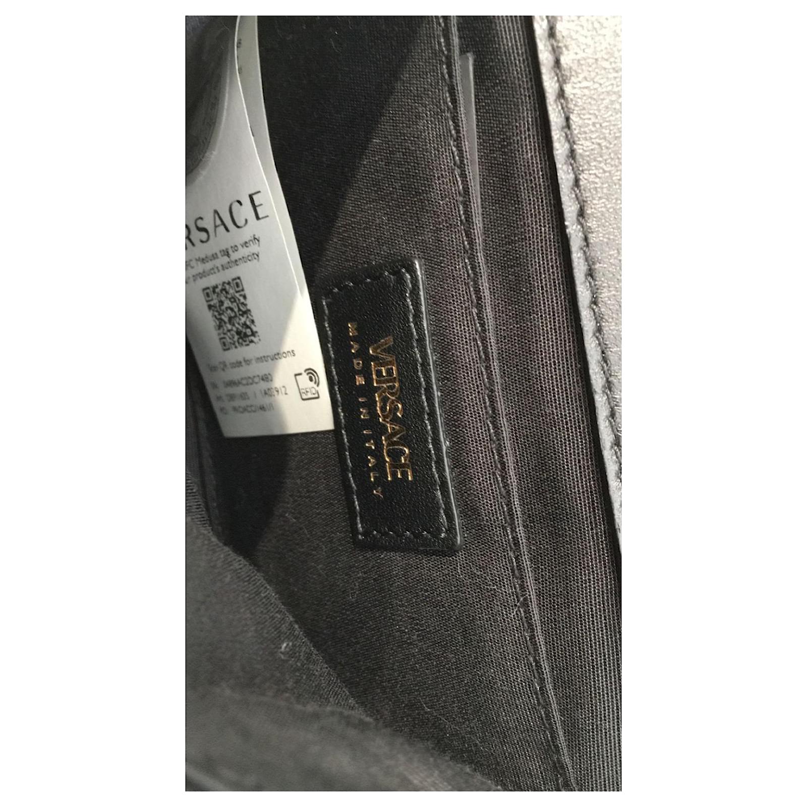 VERSACE. Bag new Black Leather ref.683538 - Joli Closet