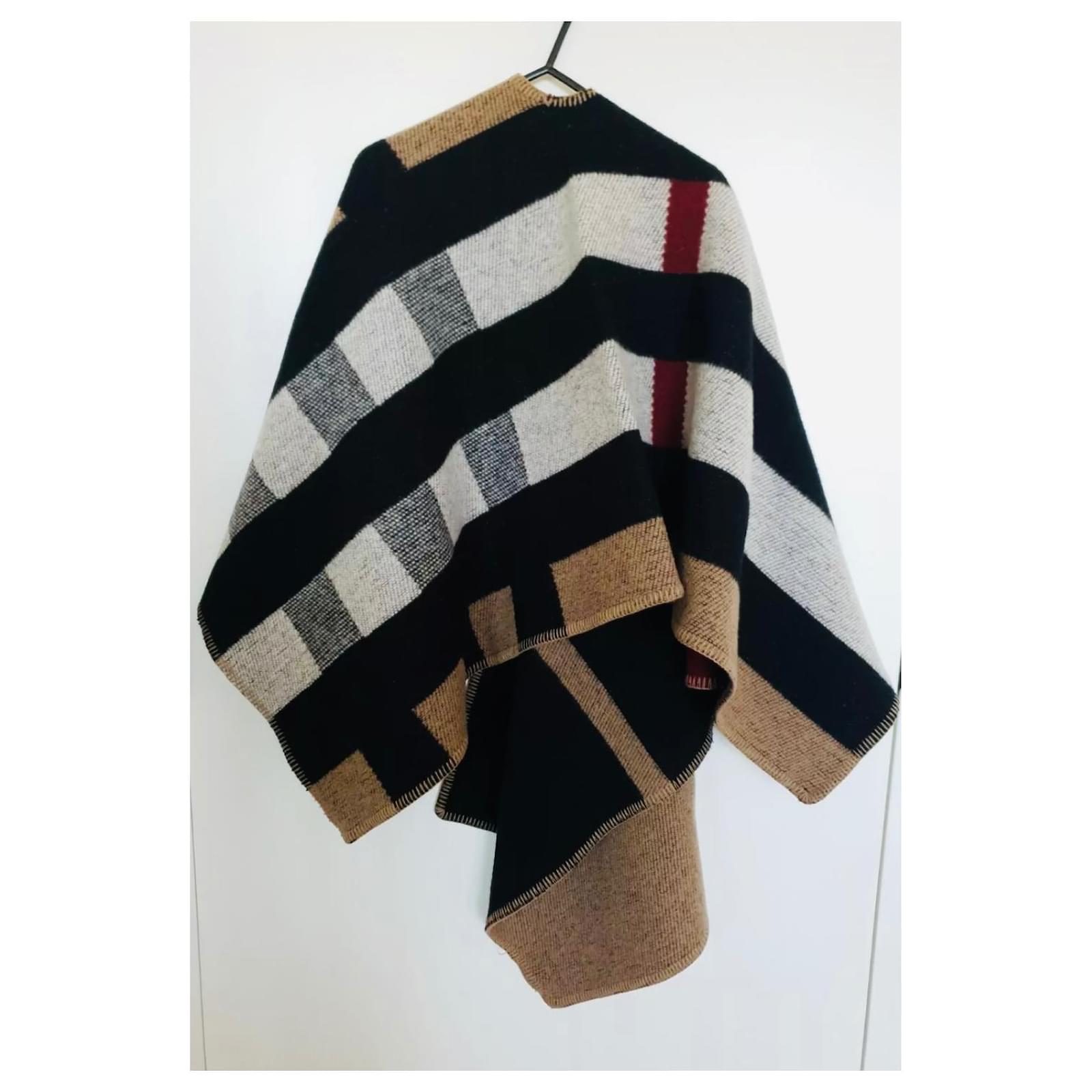 Poncho cape blanket burberry wool and cashmere sold out!!! perfect for this  winter Light brown  - Joli Closet
