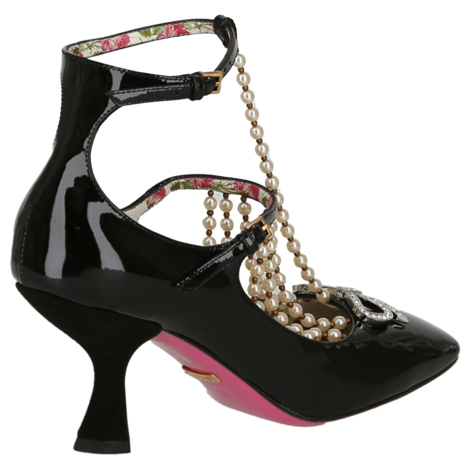 Gucci Taide Embelished Patent Leather Pumps Black ref.684251