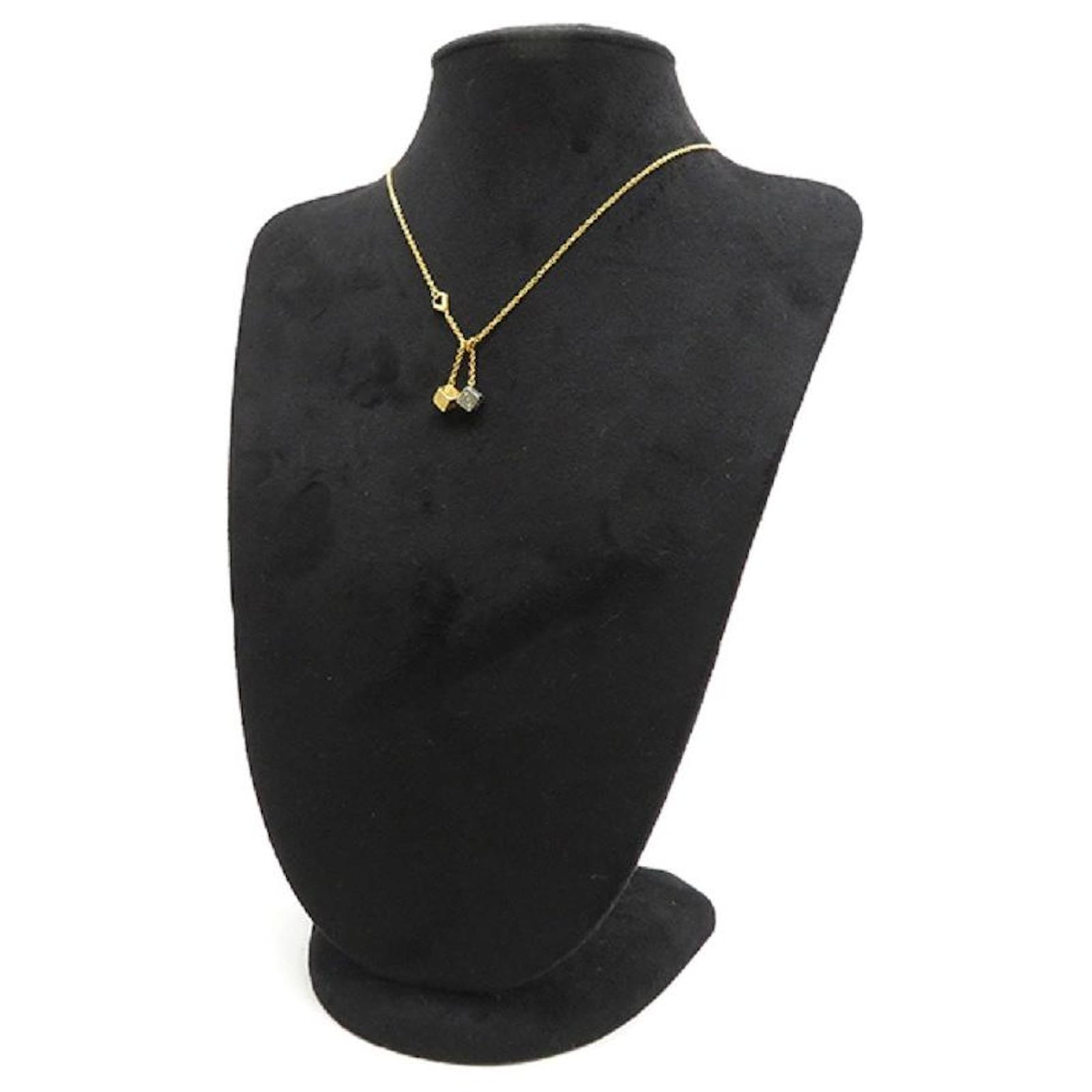 Louis Vuitton Lucky Gram Dice Necklace Silvery Gold hardware Gold-plated  ref.684572 - Joli Closet