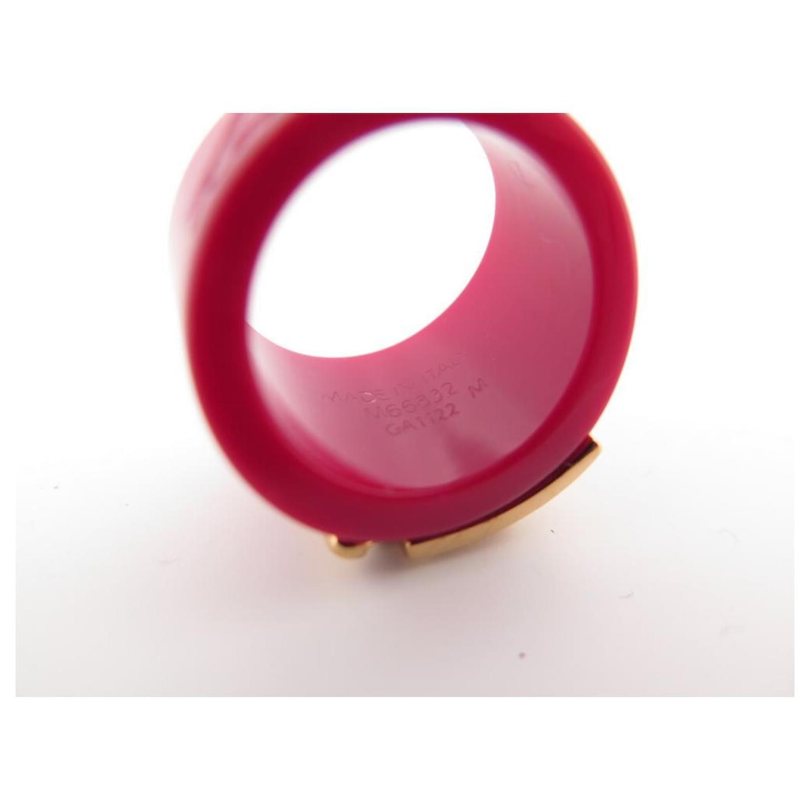 Sell Louis Vuitton Fuchsia Resin Lock Me Ring Size M/53 - Pink