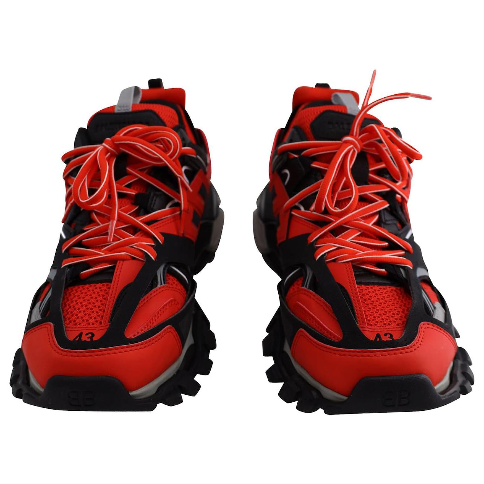 Balenciaga Track 2 Layered Metallic Sneakers in Red Polyurethane Plastic  ref.906408 - Joli Closet
