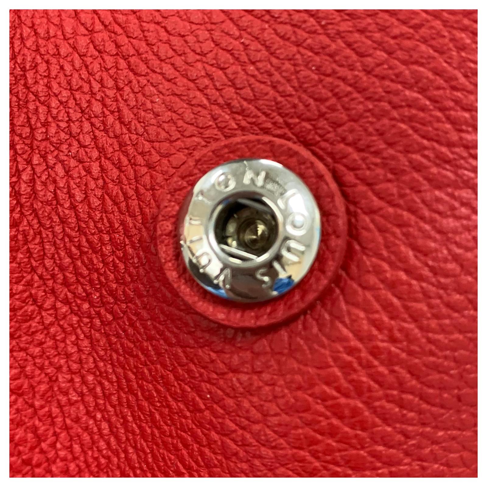 Louis Vuitton Eyelet LockMe II BB (SHG-hm4yM3) – LuxeDH