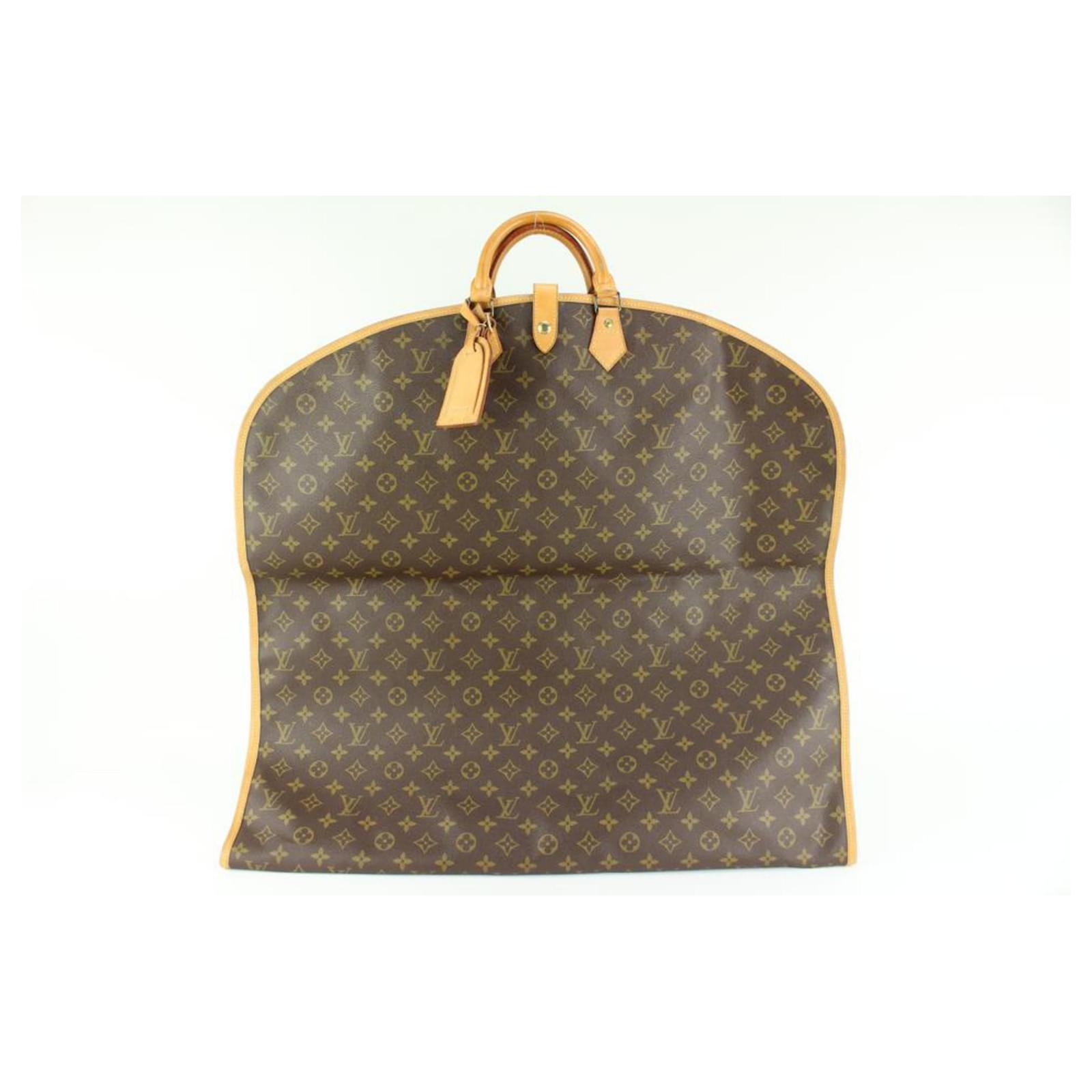 Louis Vuitton Monogram Housse Porte Habits Garment Cover Leather ref.688243  - Joli Closet