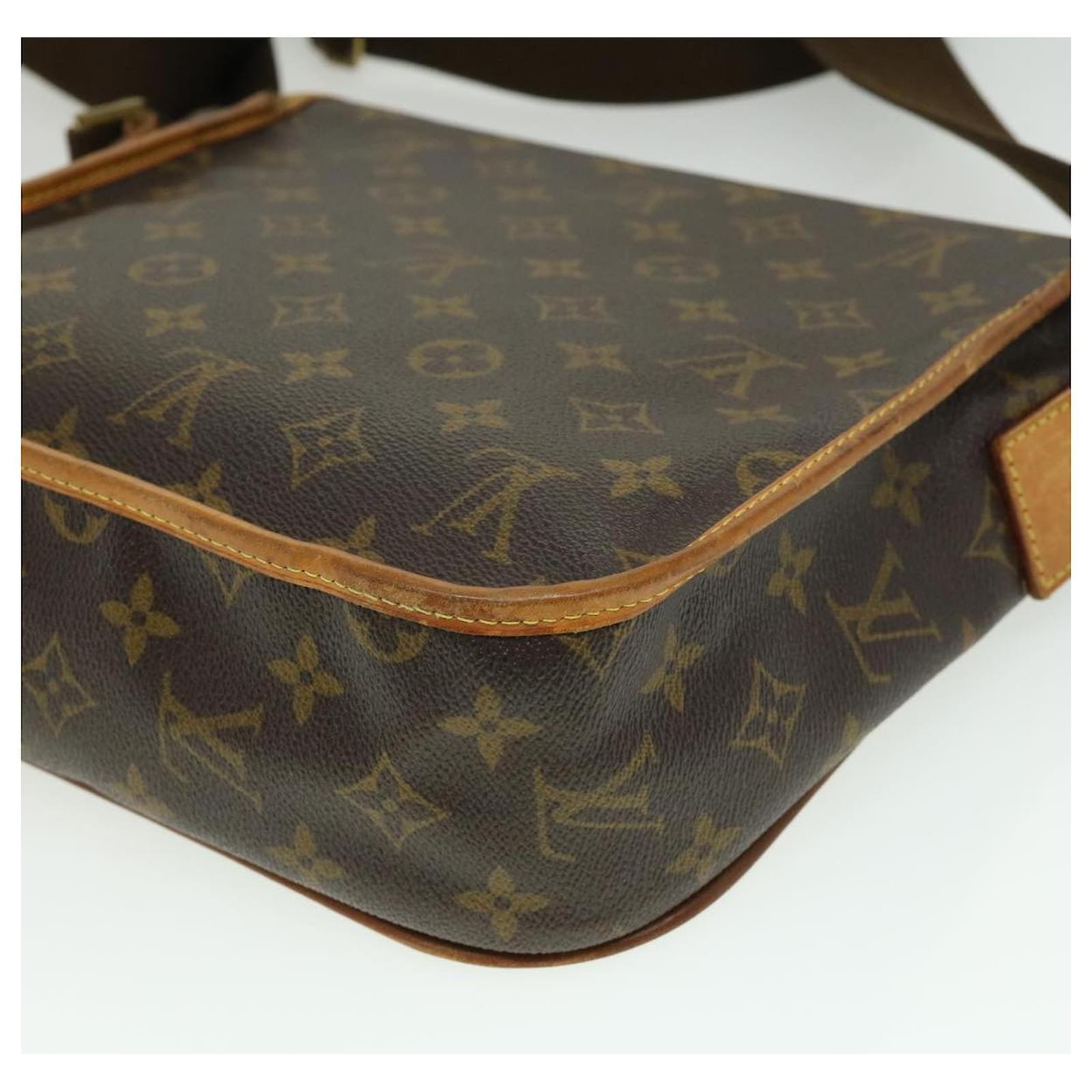 Louis Vuitton M40106 Bosphore PM Messenger - The Attic Place