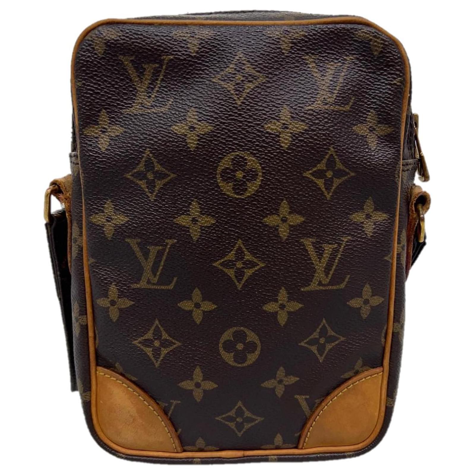 LOUIS VUITTON Monogram Danube Shoulder Bag M45266 LV Auth ki2471 Cloth  ref.693381 - Joli Closet