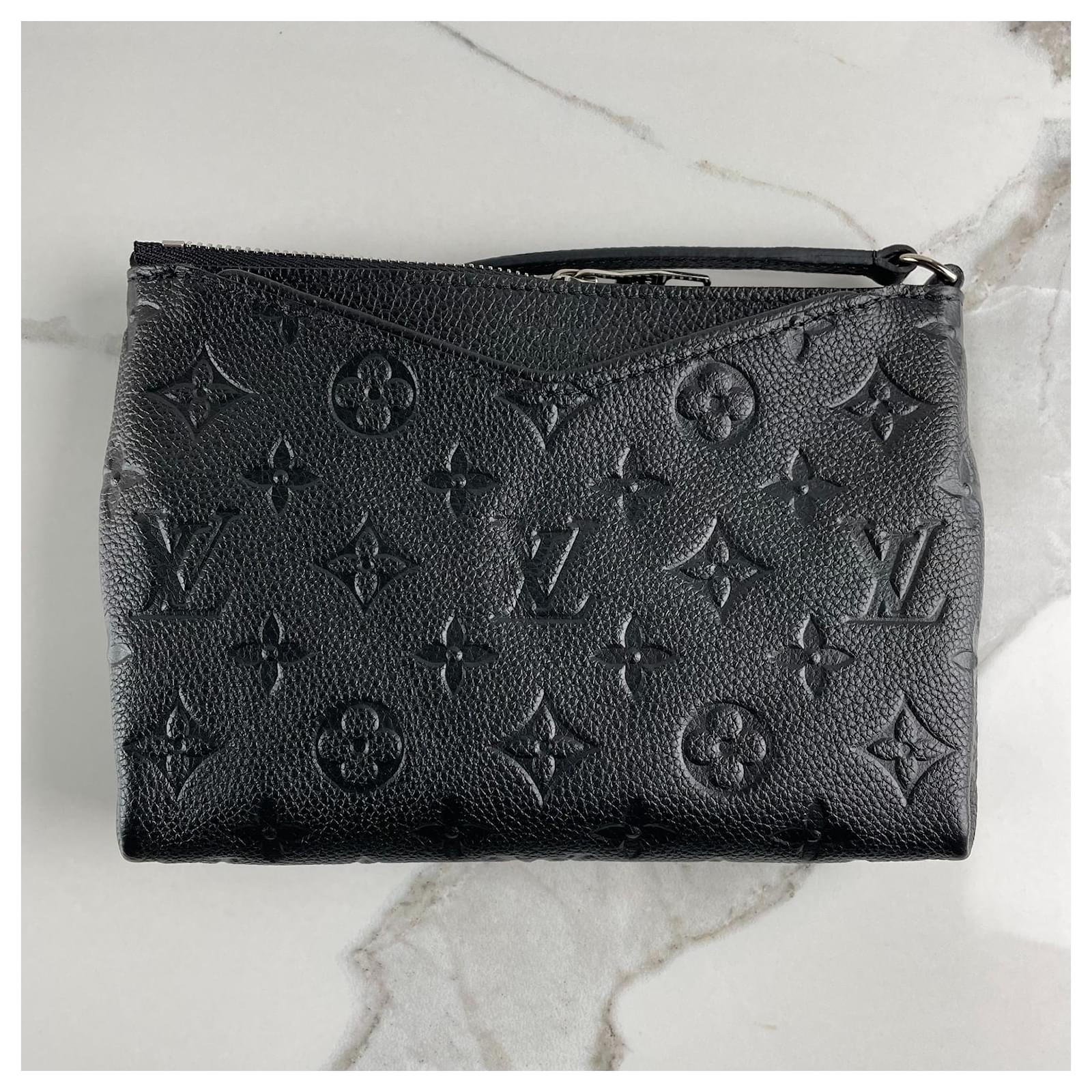 Louis Vuitton Pochette Pallas BB Black Leather ref.1022625 - Joli