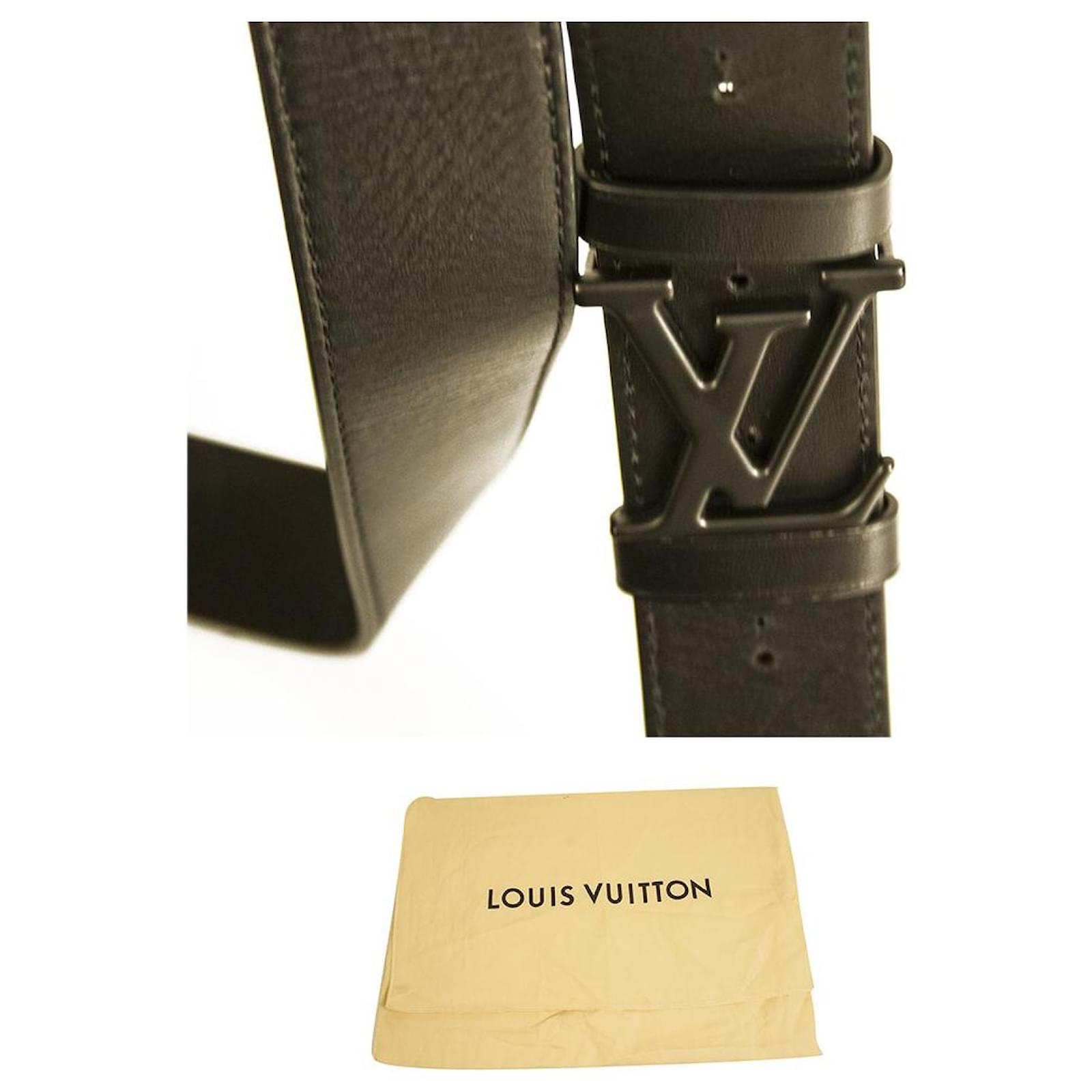 Shop Louis Vuitton EPI Box messenger (M58492) by MUTIARA