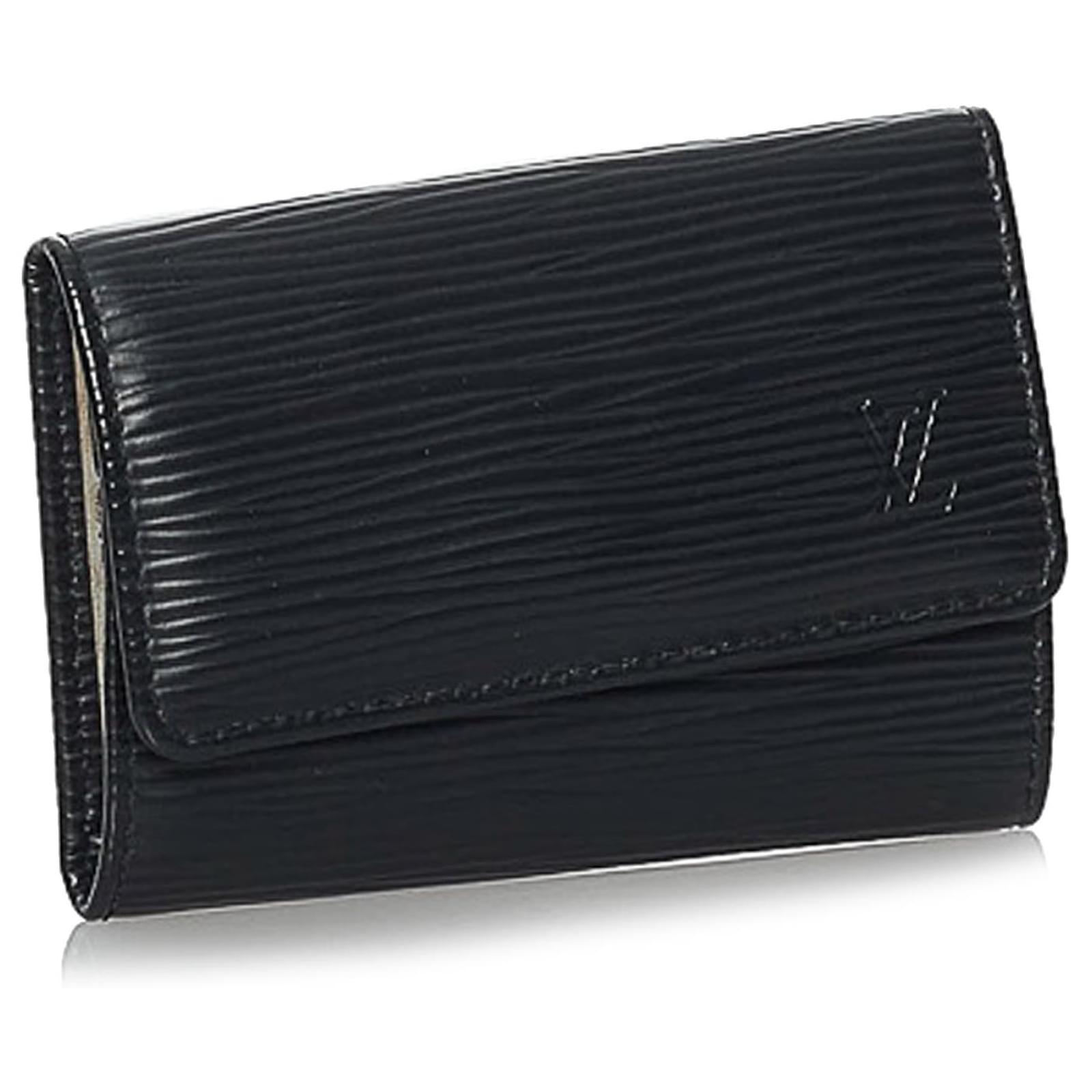 Louis Vuitton Black Epi 6 Key Holder Leather ref.696287 - Joli Closet