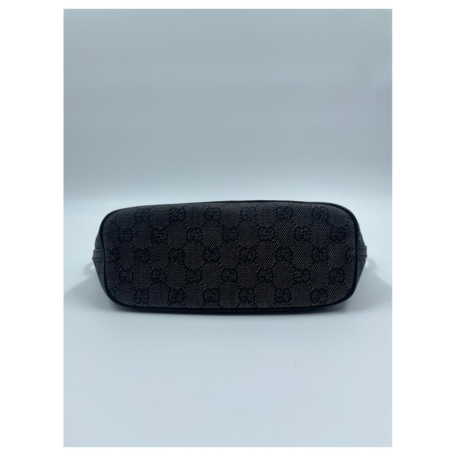 Black Canvas Gucci Boat Pochette Cloth ref.697966 - Joli Closet