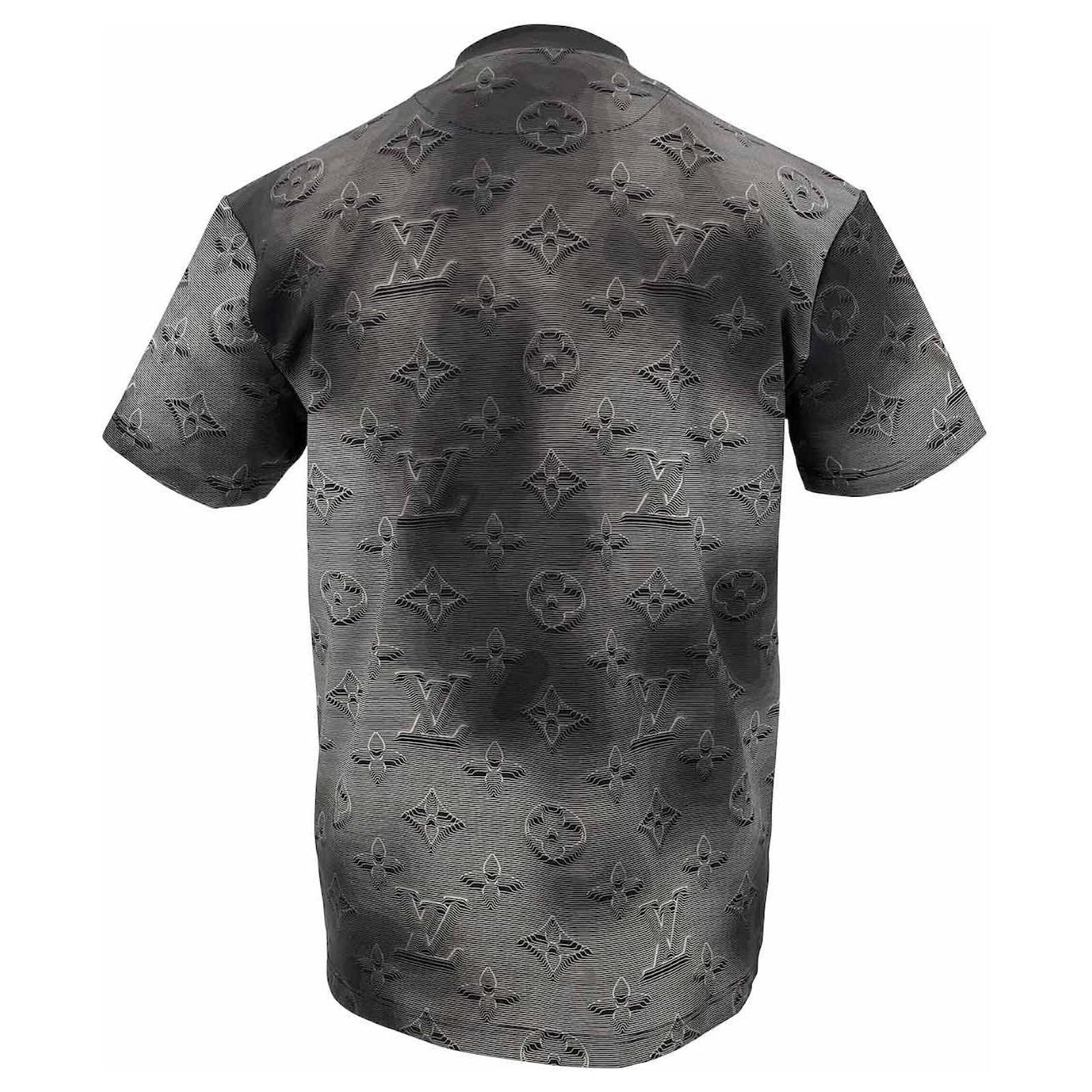 Louis Vuitton t-shirt in grey polyamide with 3D effect monogram