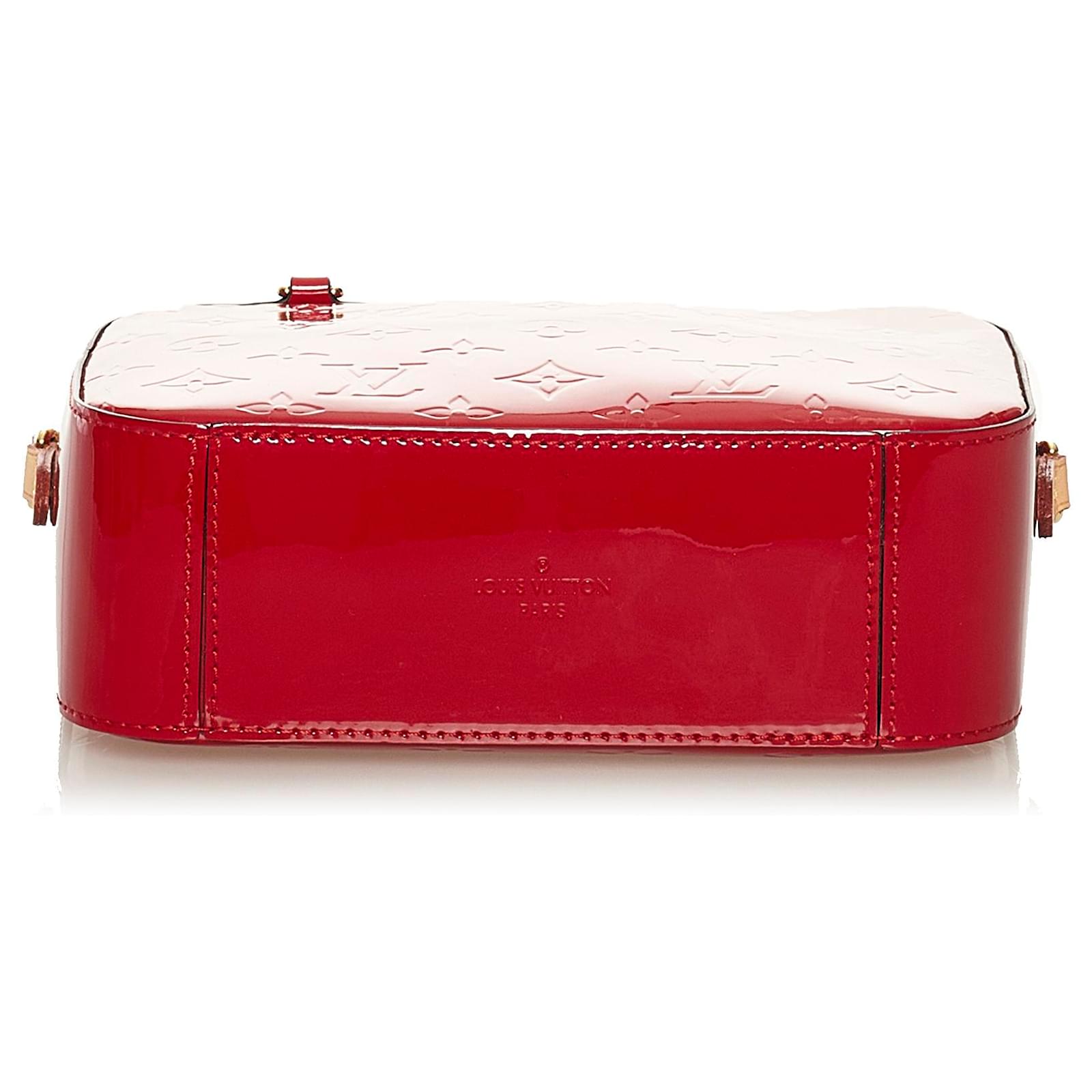 Louis Vuitton Red Monogram Vernis Santa Monica Leather Patent leather  ref.699010 - Joli Closet