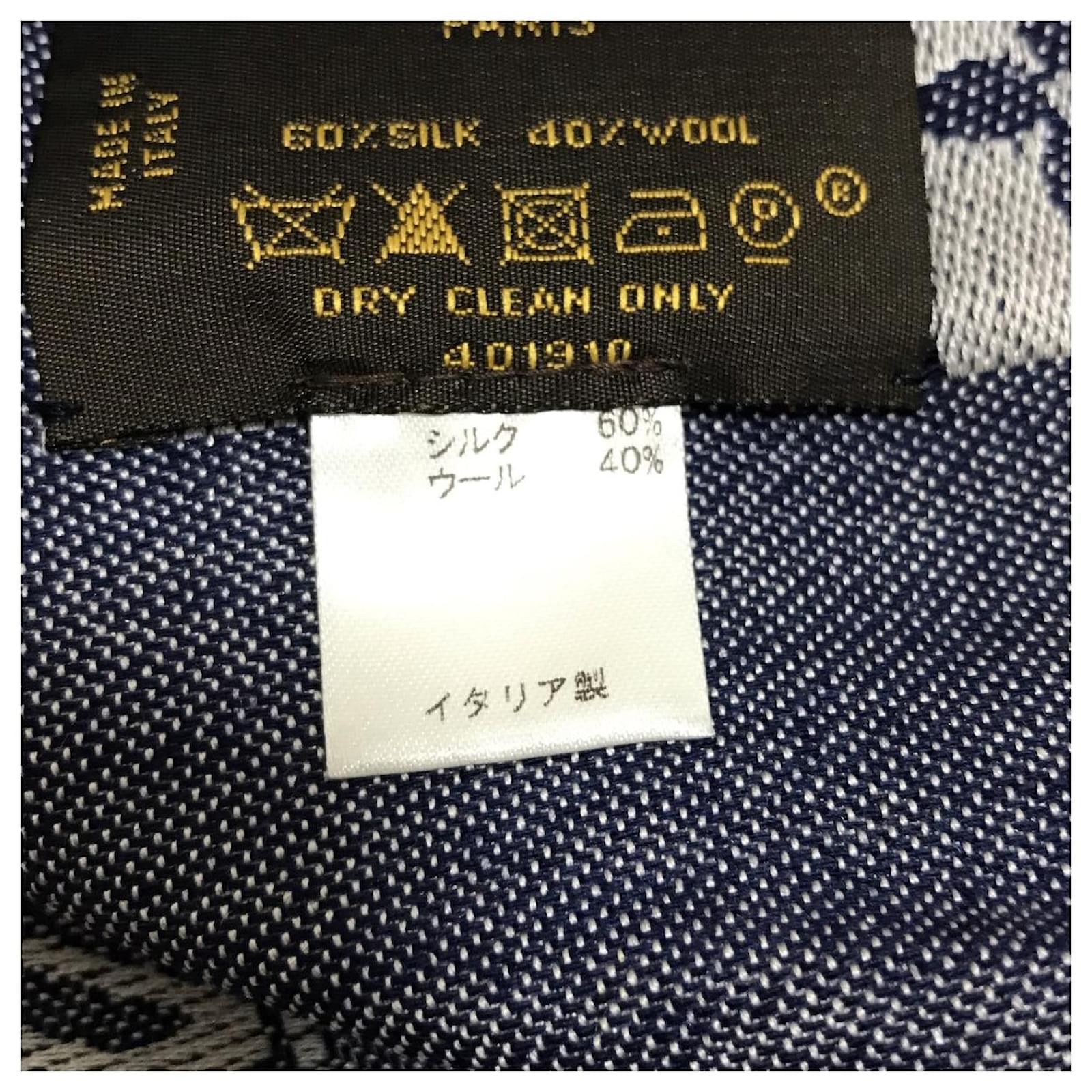 Louis Vuitton Écharpe en jean bleu Soie ref.757280 - Joli Closet