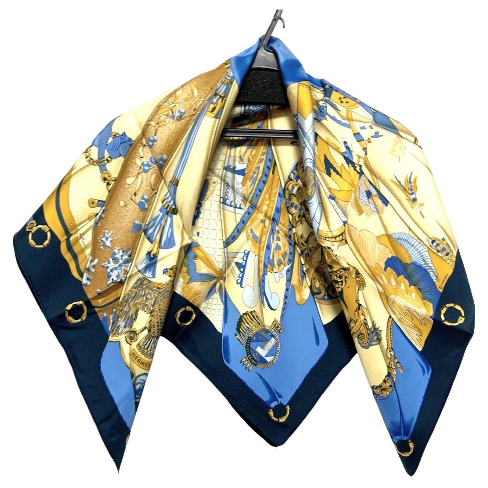 Carré Hermès En Soie Multicolore - Occasion En Très Bon état, Foulard Iconique
