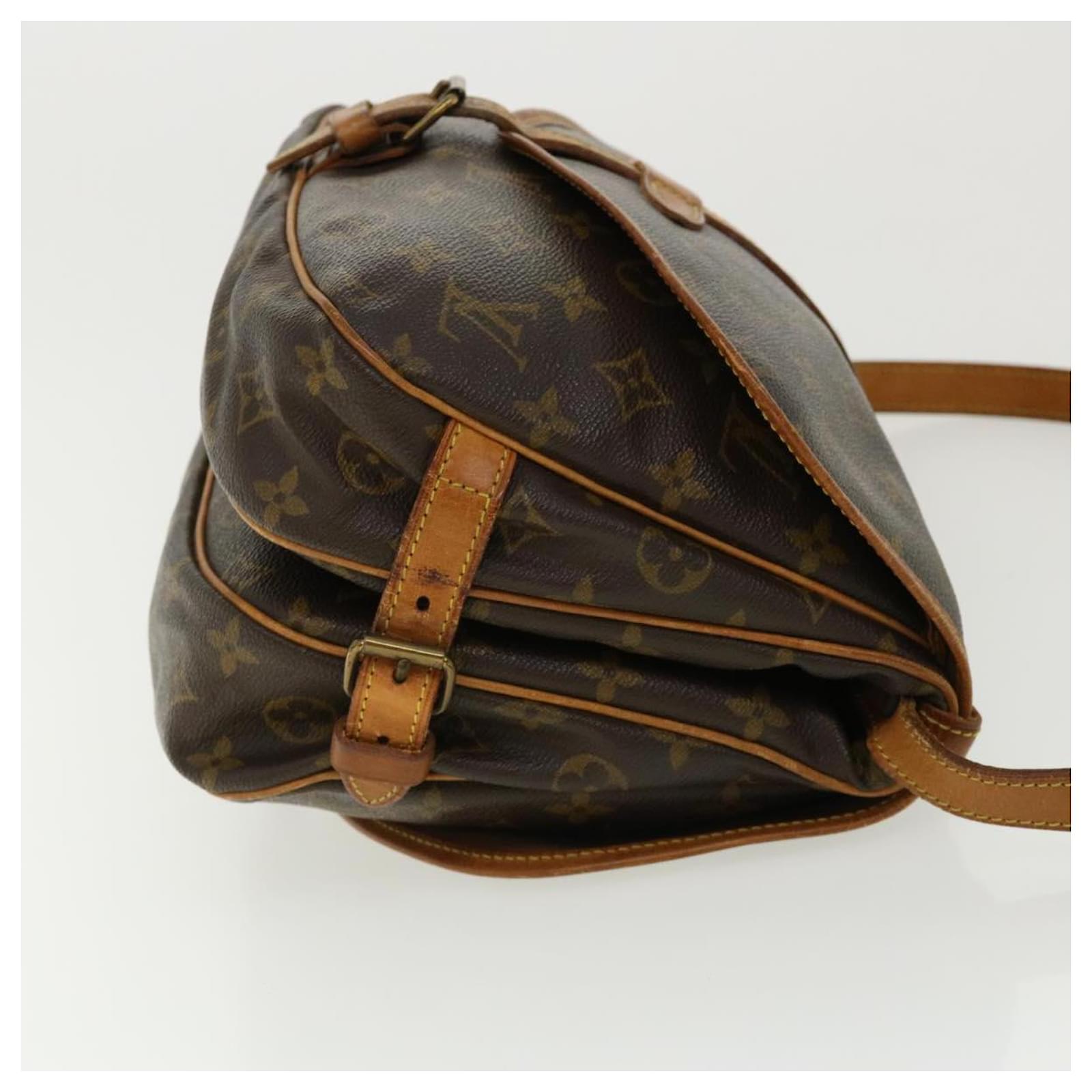 Auth LOUIS VUITTON Saumur 30 M42256 Monogram AR9001 Shoulder Bag Monogram  Canvas