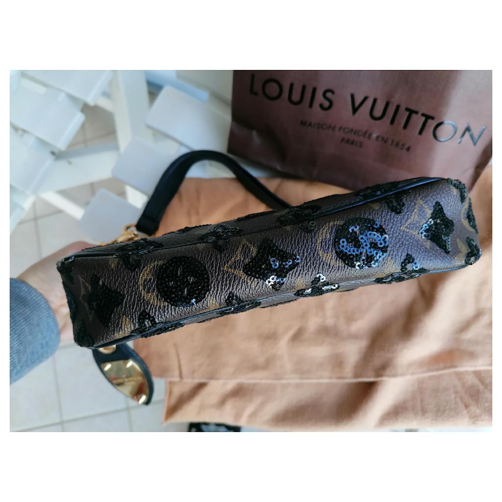 Autre Marque Louis Vuitton Paris Dark brown Leather ref.707737 - Joli Closet