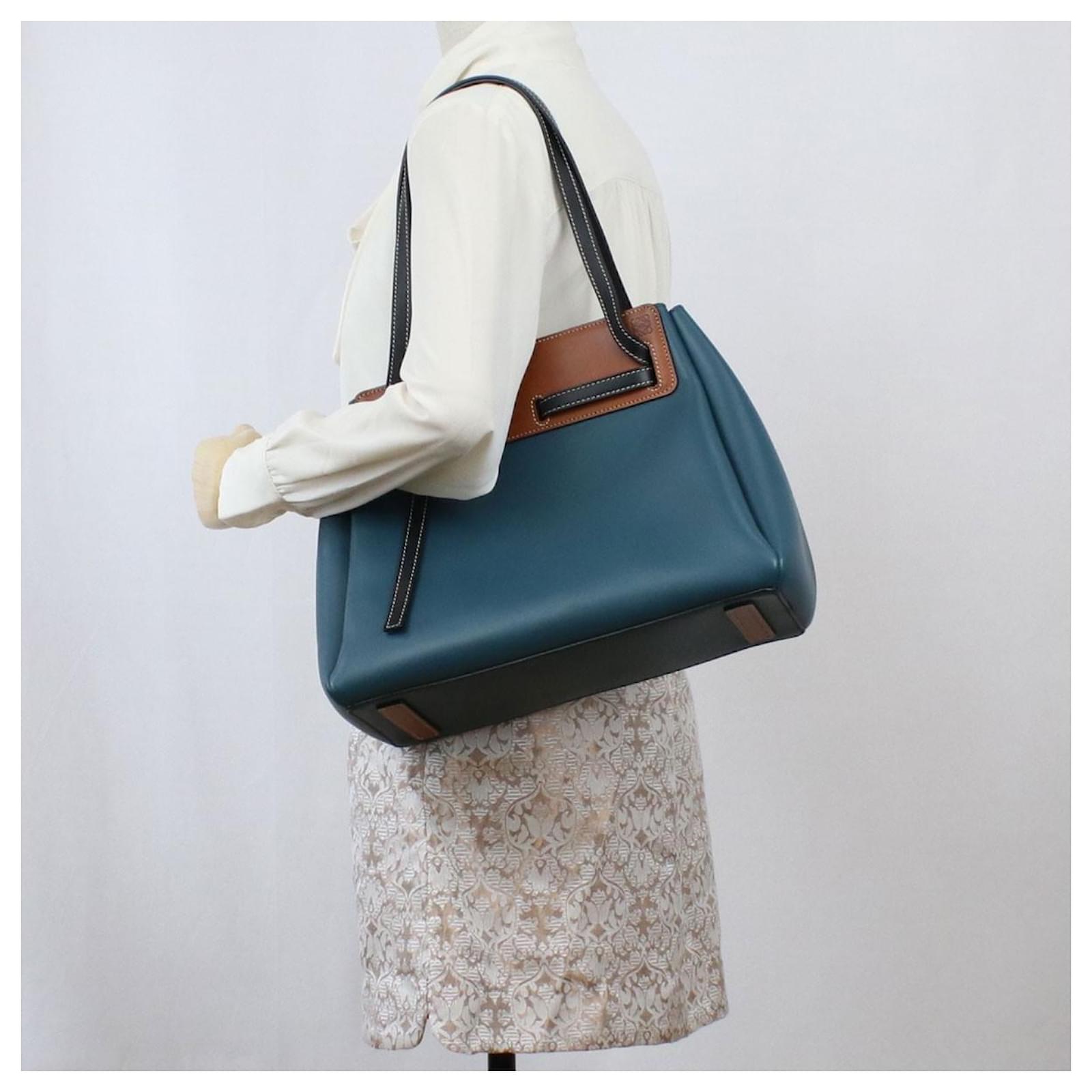 ☆送料無料☆LOEWE LAZO shopper ラゾ Bag 769_loewe_black_shoulder_bag_2.jpg