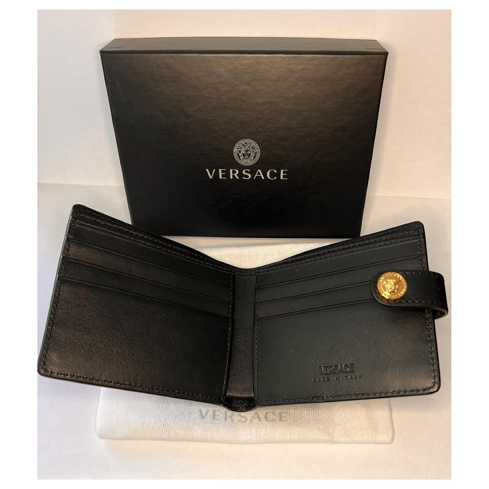VERSACE: wallet for men - Black | Versace wallet DPU59781A03190 online at  GIGLIO.COM