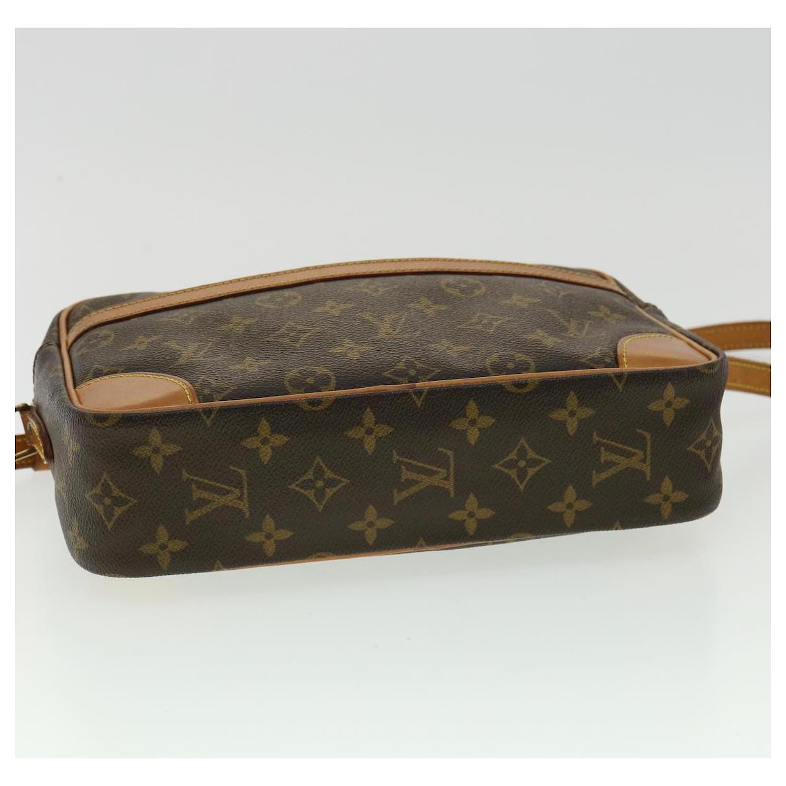 Louis Vuitton Monogram Trocadero 27 Shoulder Bag M51274 LV Auth 32666 Cloth  ref.708915 - Joli Closet