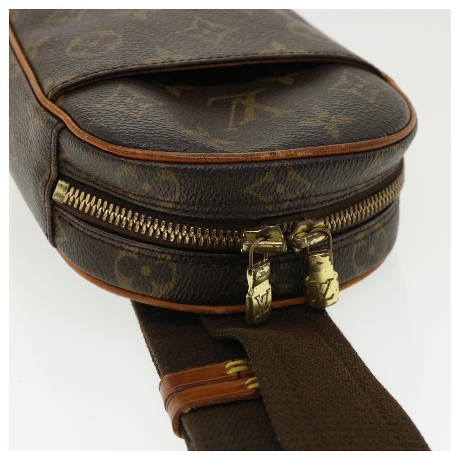 LOUIS VUITTON Monogram Pochette Gange Shoulder Bag M51870 LV Auth ki2489  Cloth ref.710271 - Joli Closet