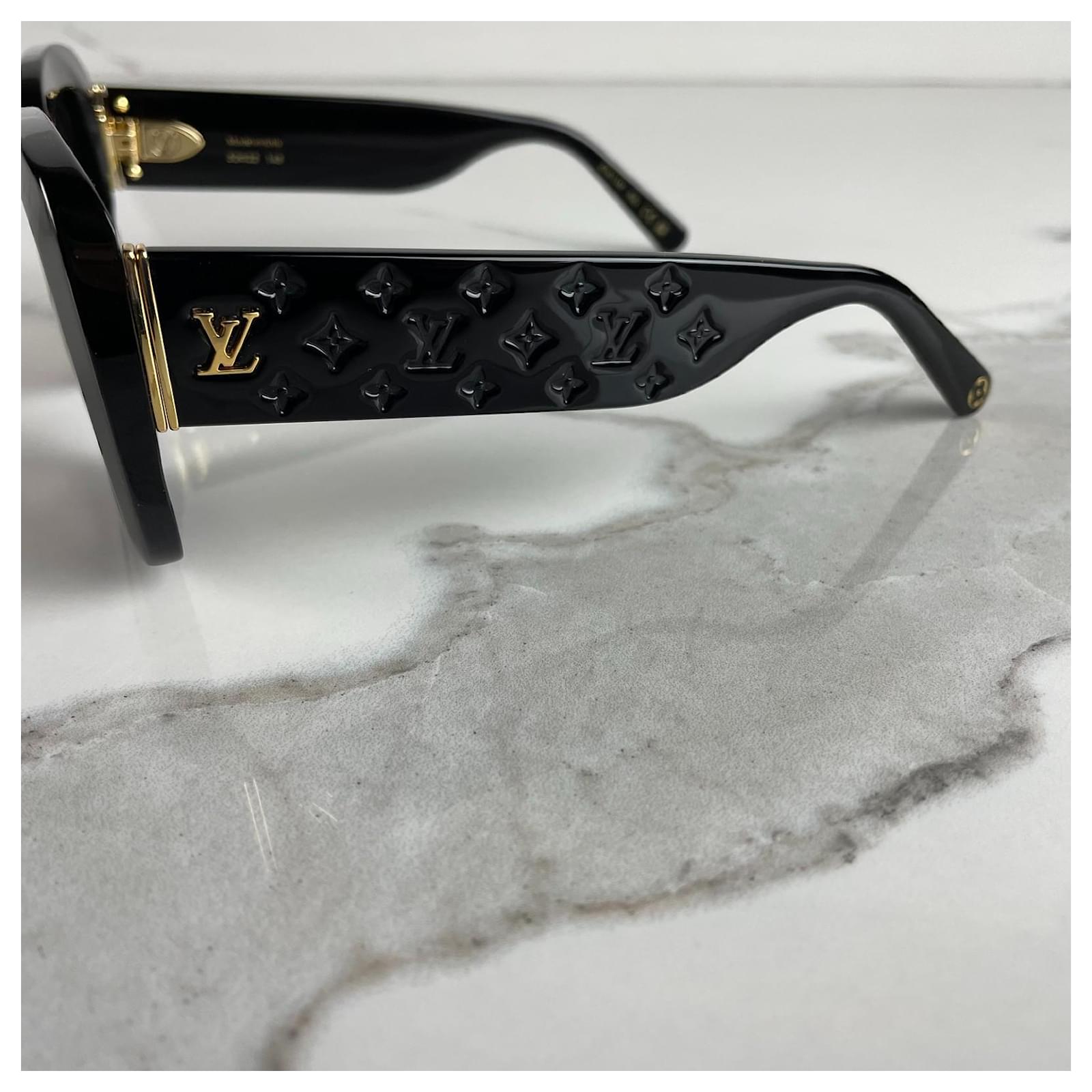 Louis Vuitton LV Empreinte Square Sunglasses Black Acetate ref