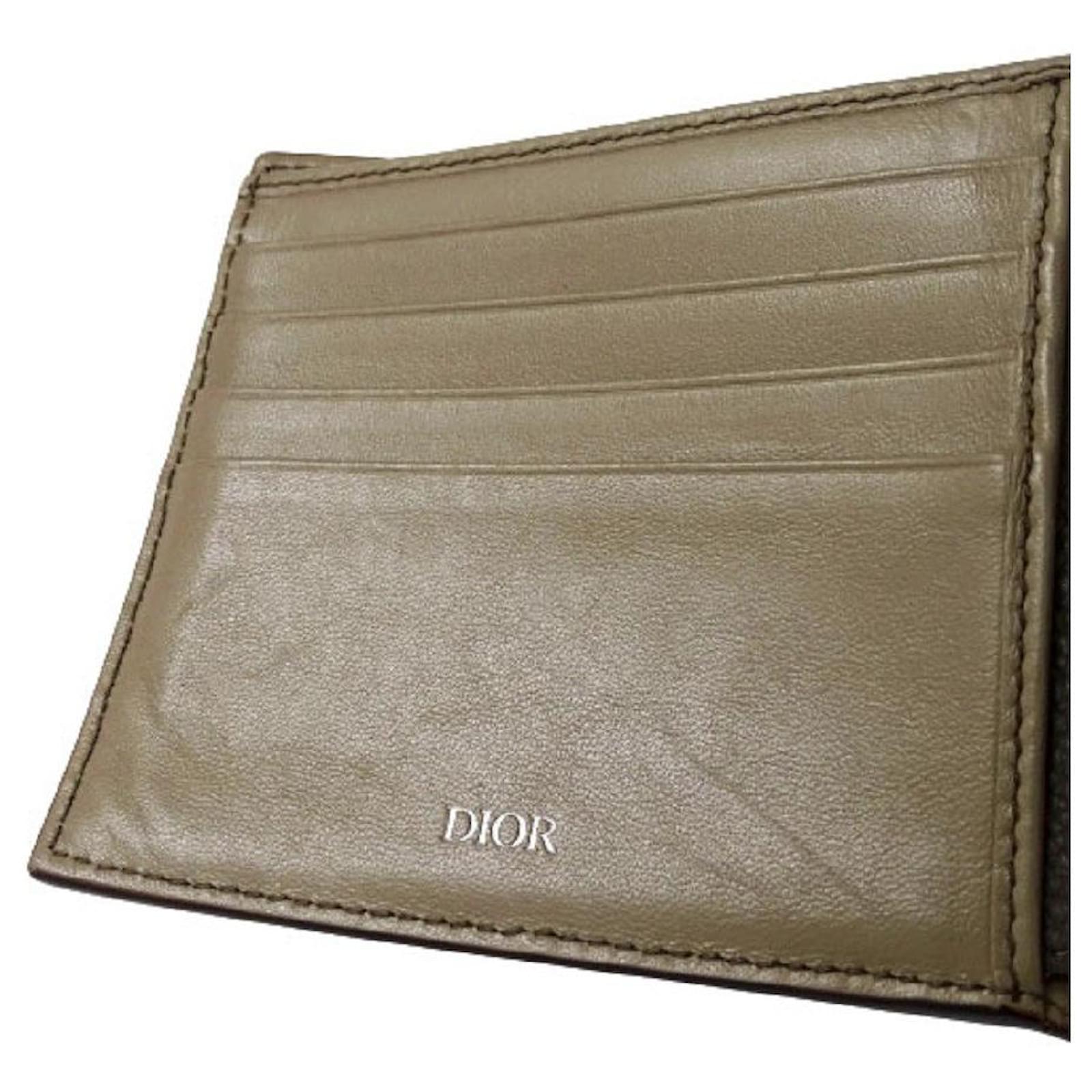 DIOR MEN 2021 Compact Wallet Bifold Wallet - Neutrals Wallets, Accessories  - DIORM30438