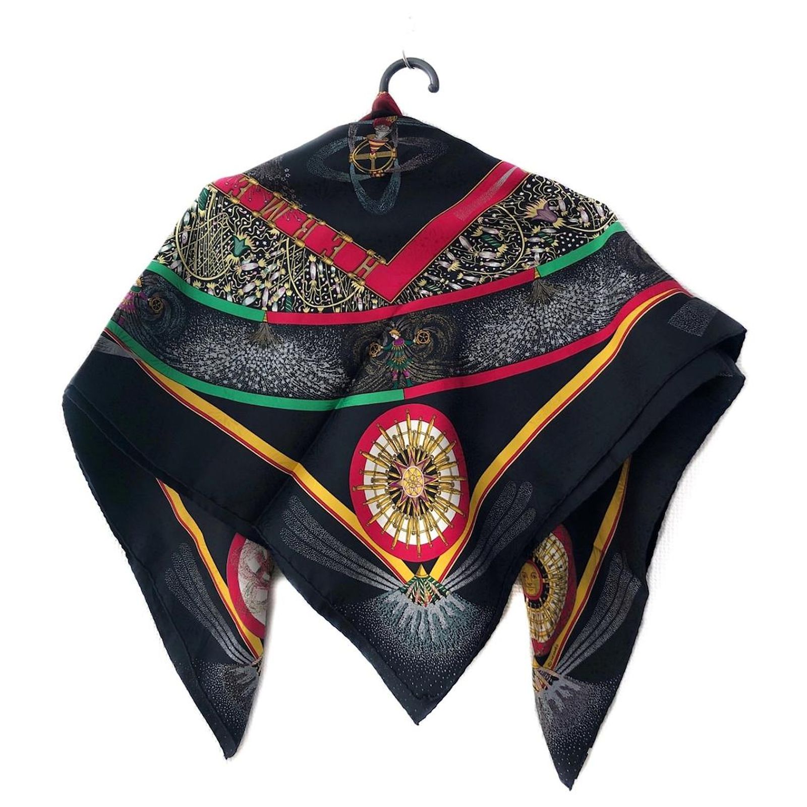 Foulard Hermès Carré 90 'Les Tuileries' En Soie Noir Et Or - Modèle E57778a - Occasion Très Bon état