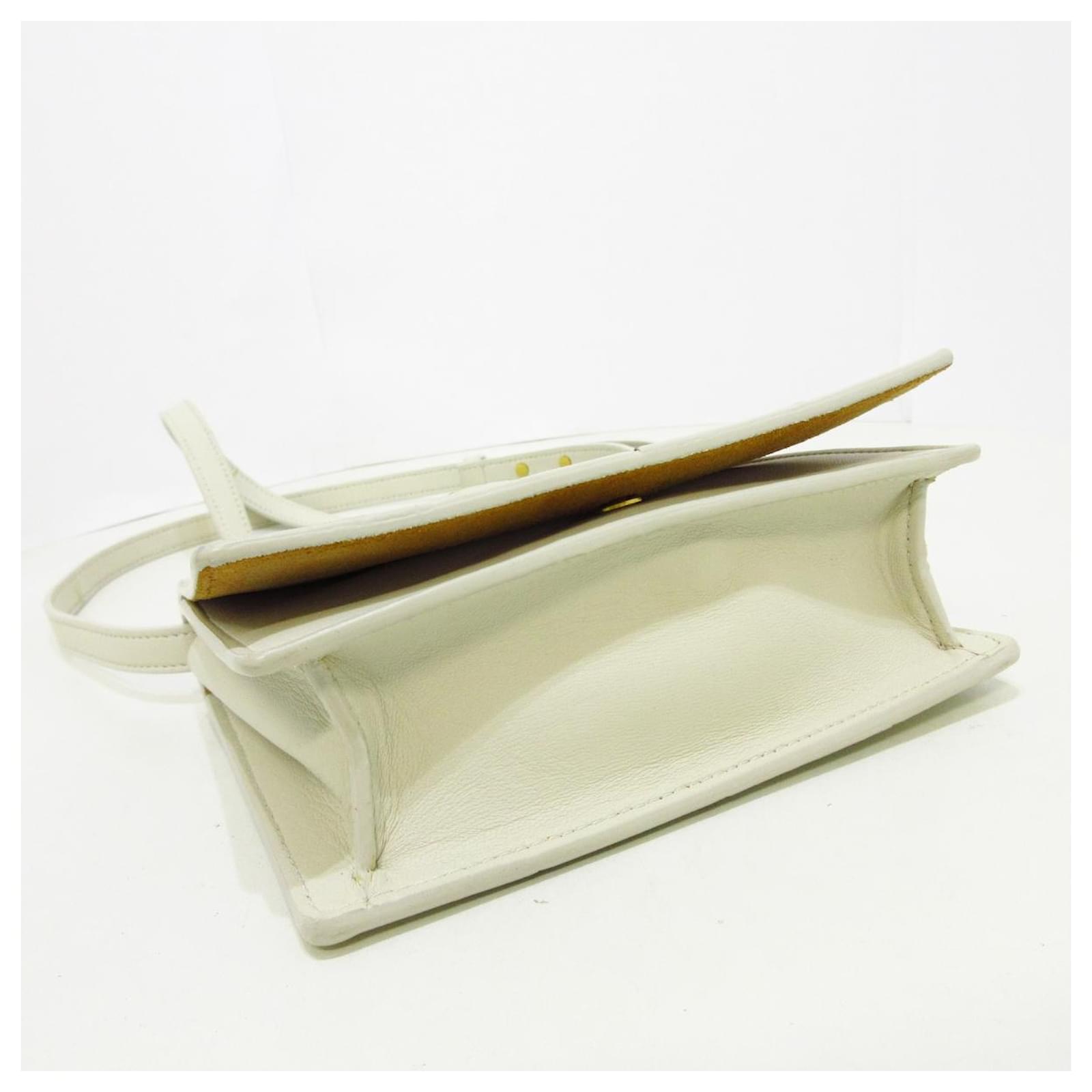Bottega Veneta Cassette White Leather ref.715168 - Joli Closet