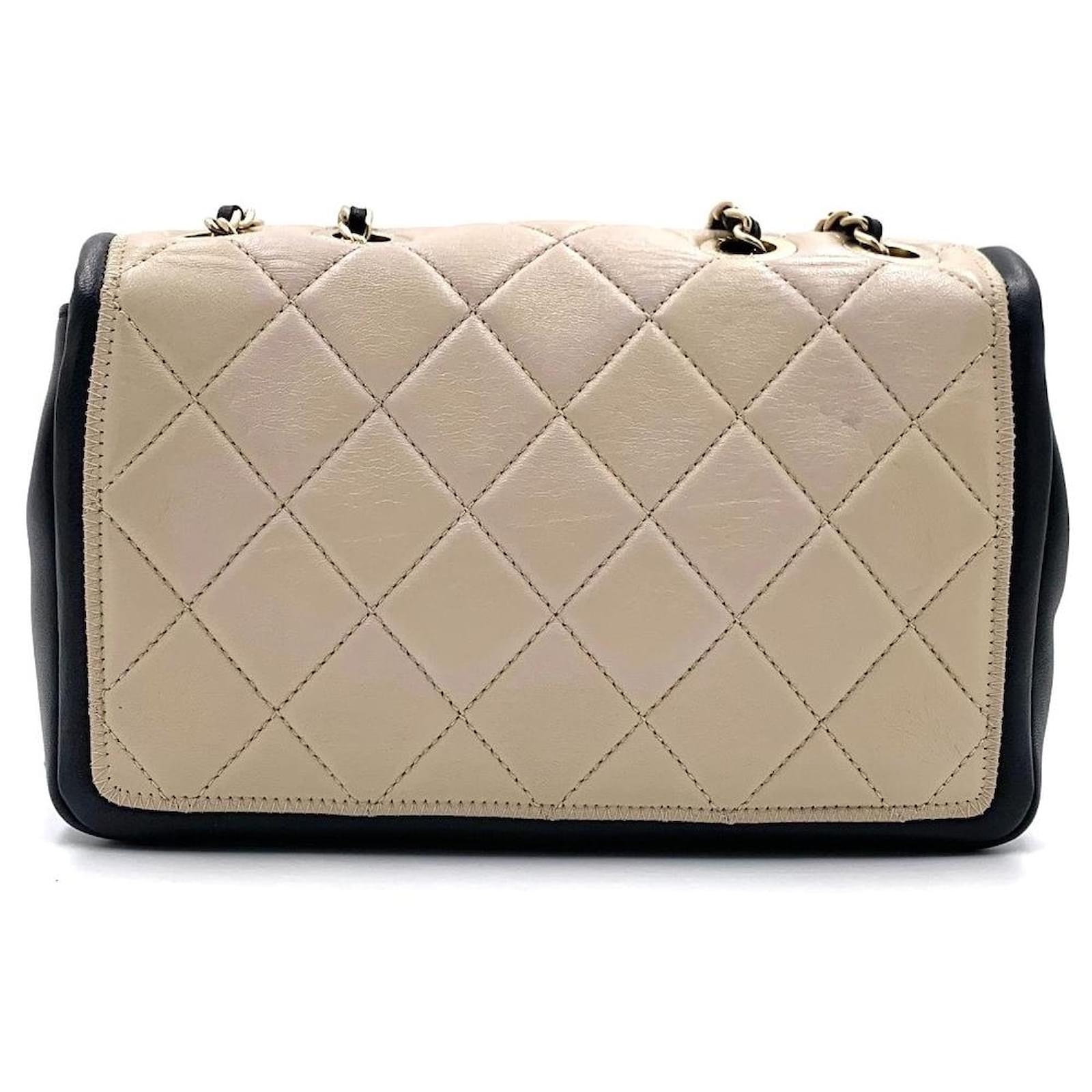 Chanel shoulder bag ladies' beige black gold matelasse bicolor cocomark coco  turnlock vintage bag Leather ref.715445 - Joli Closet