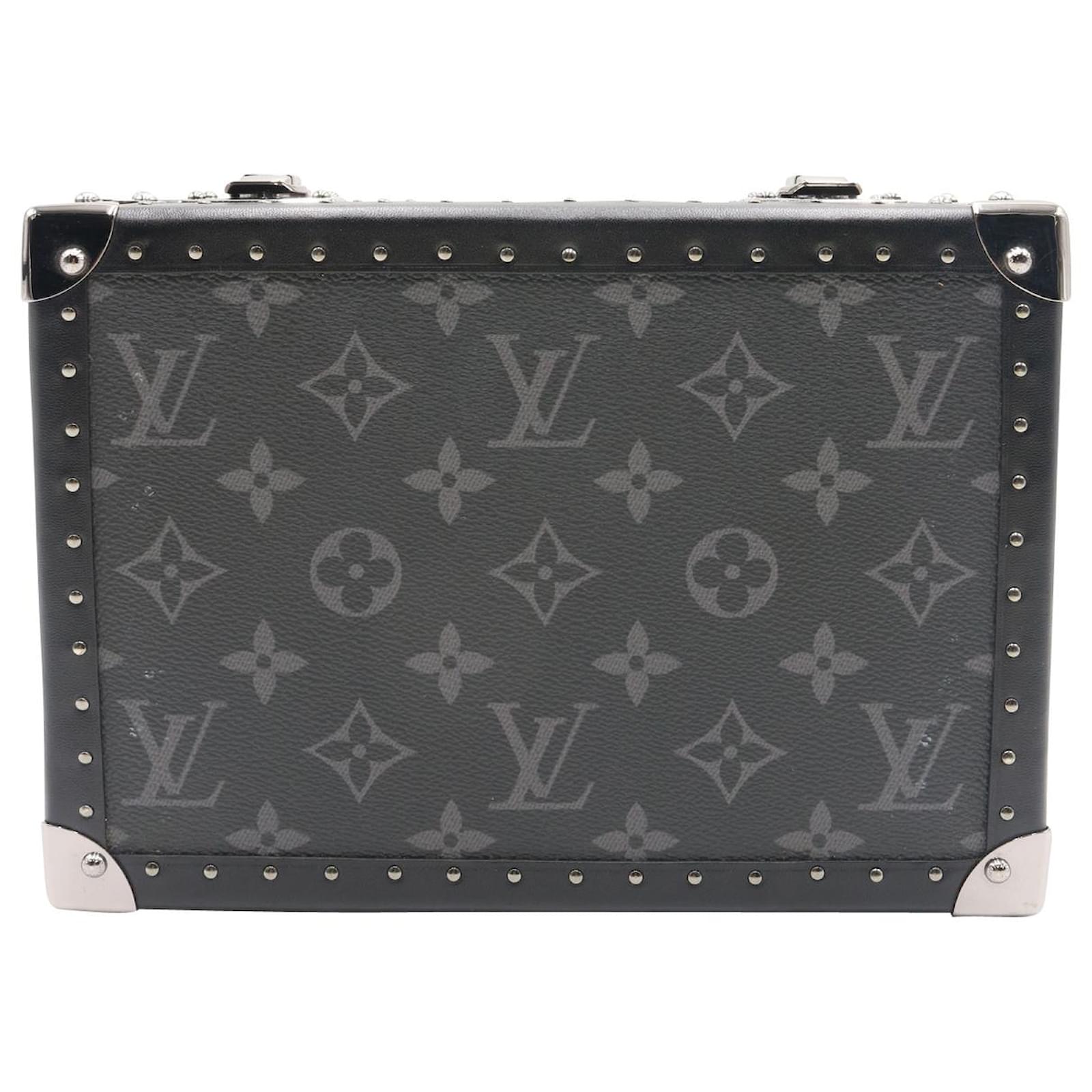 LV Clutch Box Bag Trunk 😍👍🏻 available in Monogram Eclipse & Macasar
