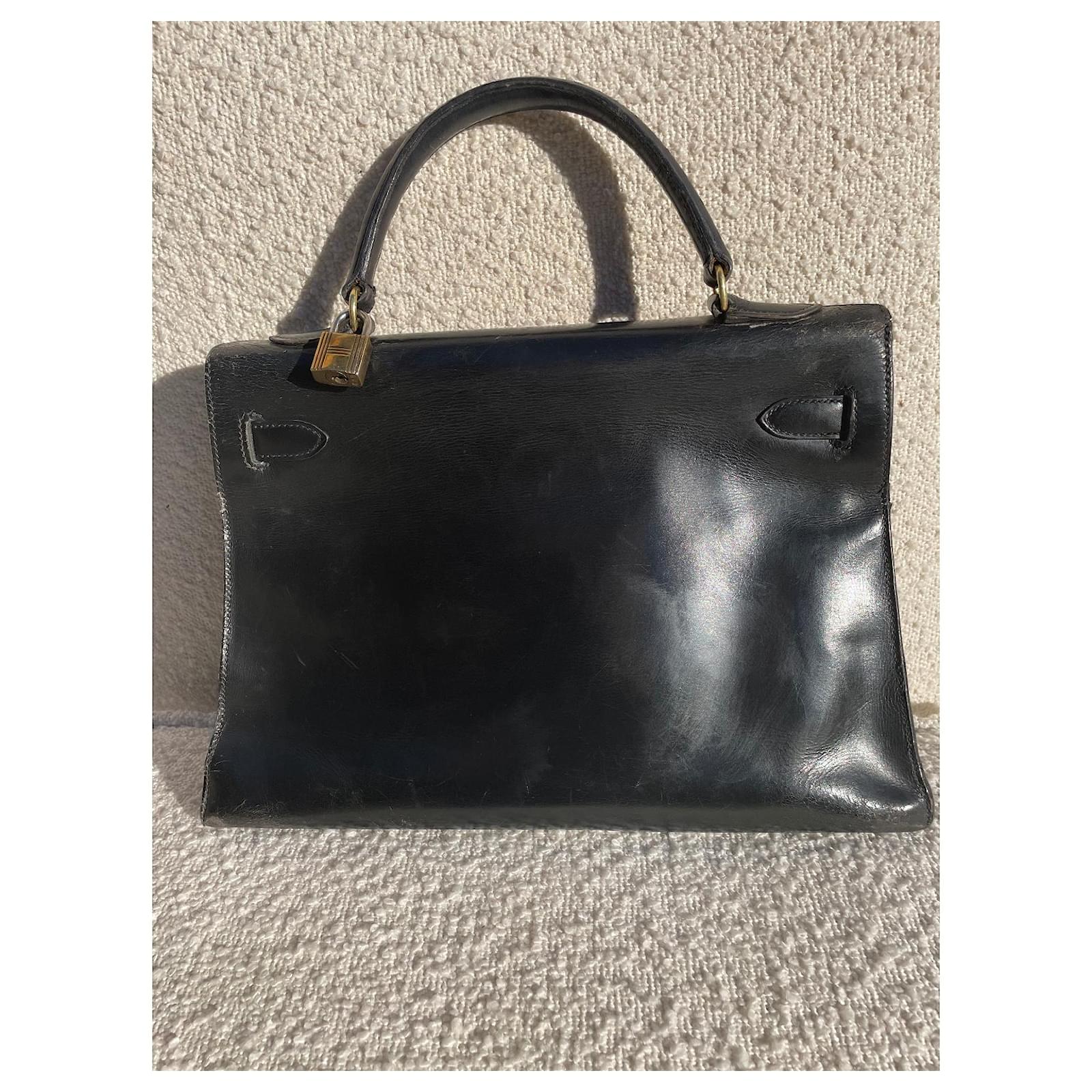 Hermès Kelly 32 cm Handbag in Black Box Leather