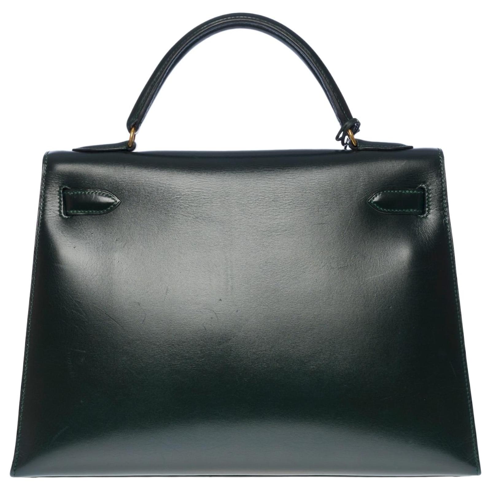 Hermès Exceptional & Rare Hermes Kelly Handbag 32 saddler shoulder strap in  green box leather ref.717317 - Joli Closet