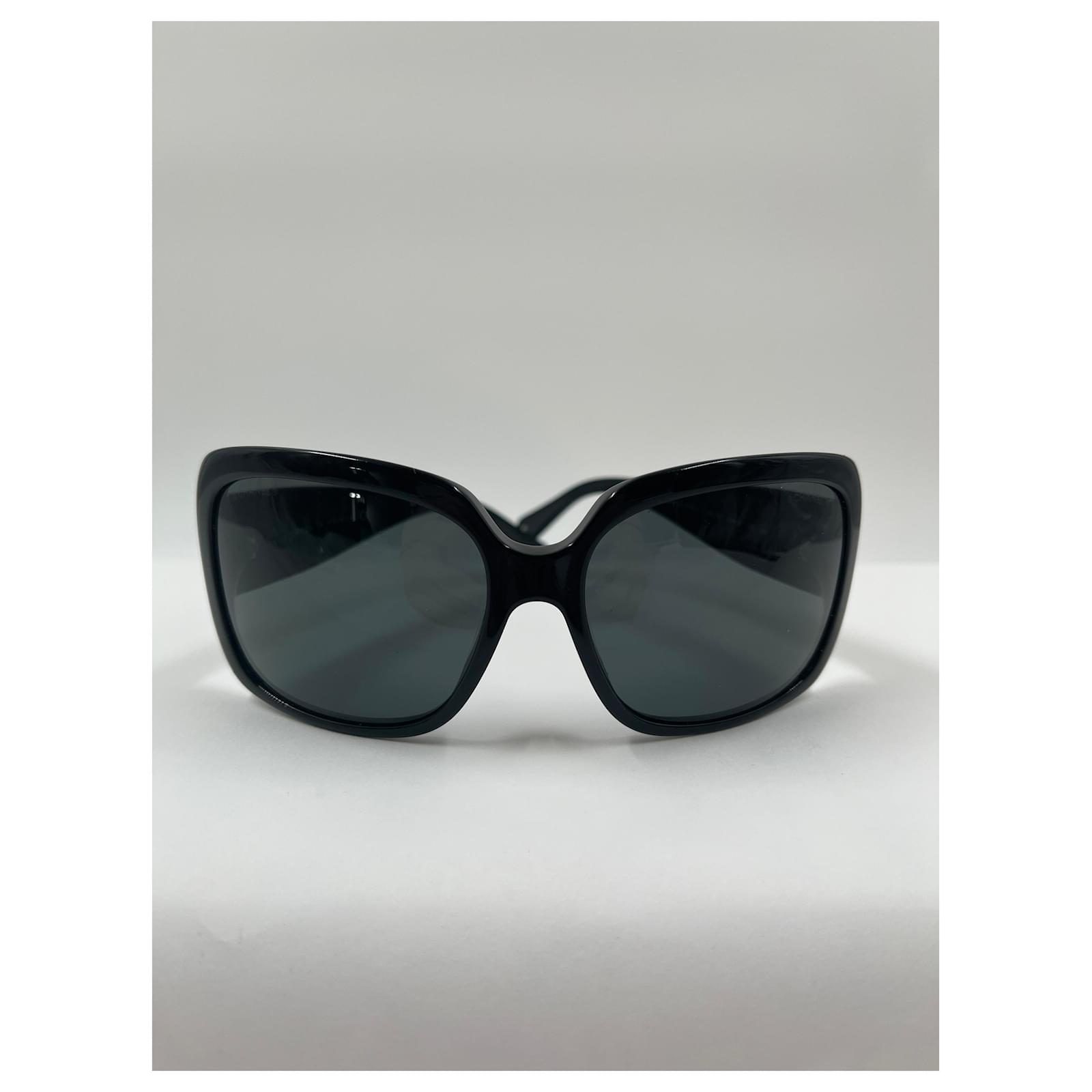 CHANEL Cat-Eye-Sonnenbrille mit schwarzem Acetatrahmen aus Zuchtperlen.  Kunststoff ref.344778