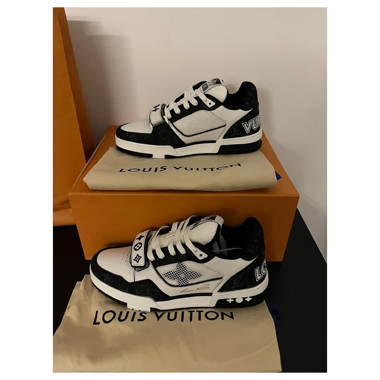Louis Vuitton Velcro sneakers White Leather ref.720828 - Joli Closet