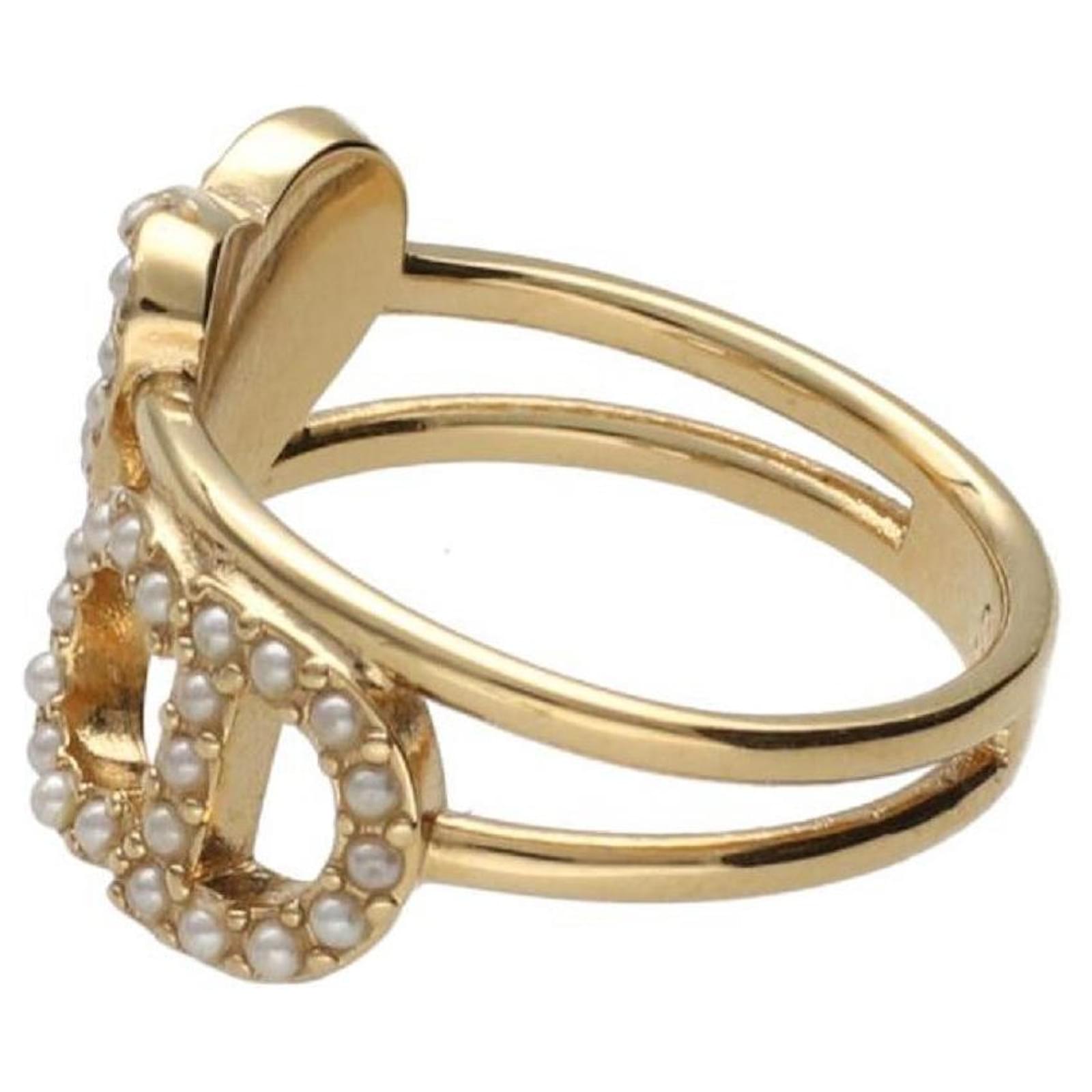 Christian Dior Pearl CD Logo Ring Gold hardware Goldplated ref.720890