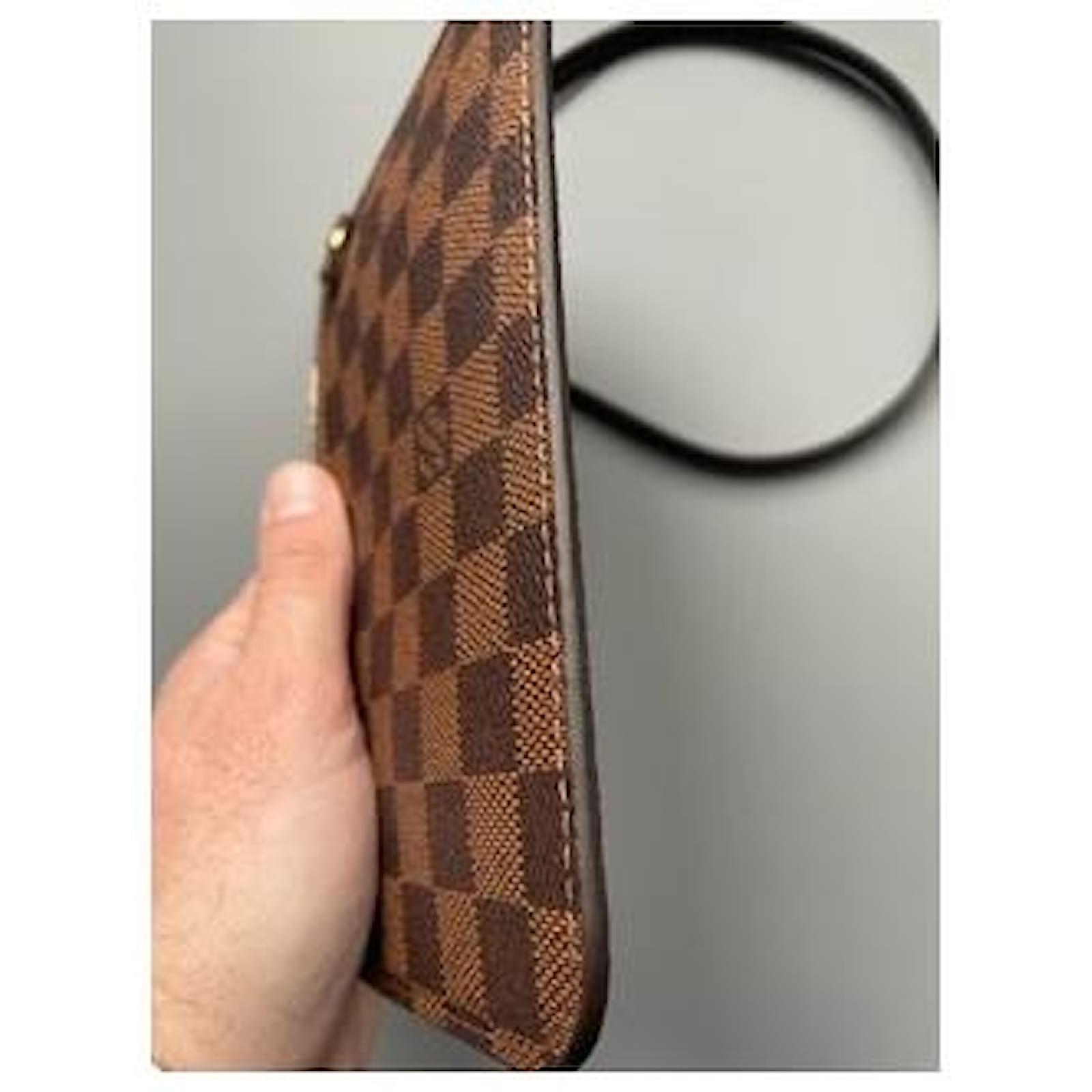 Louis Vuitton LN Neverfull pouch PM Brown ref.724035 - Joli Closet