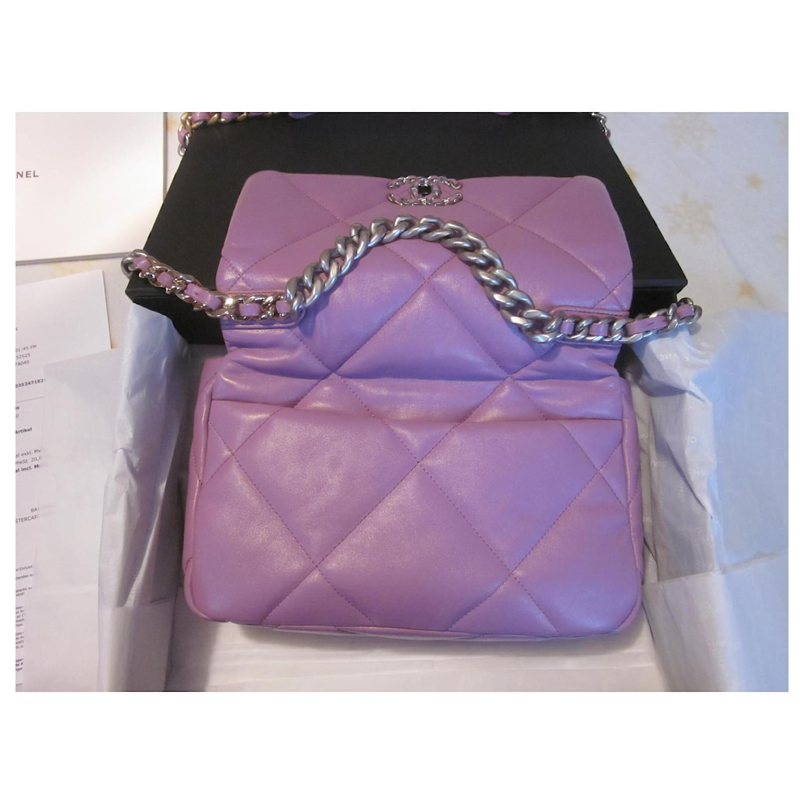 Handbags Chanel Chanel 19